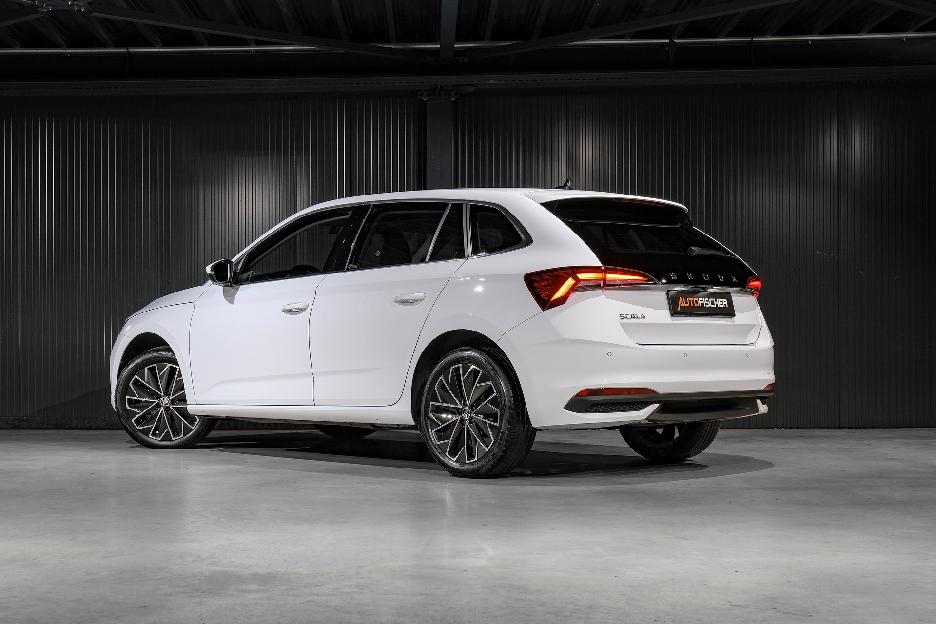 SKODA Scala 1.0 TSI Top Selection DSG-image-1