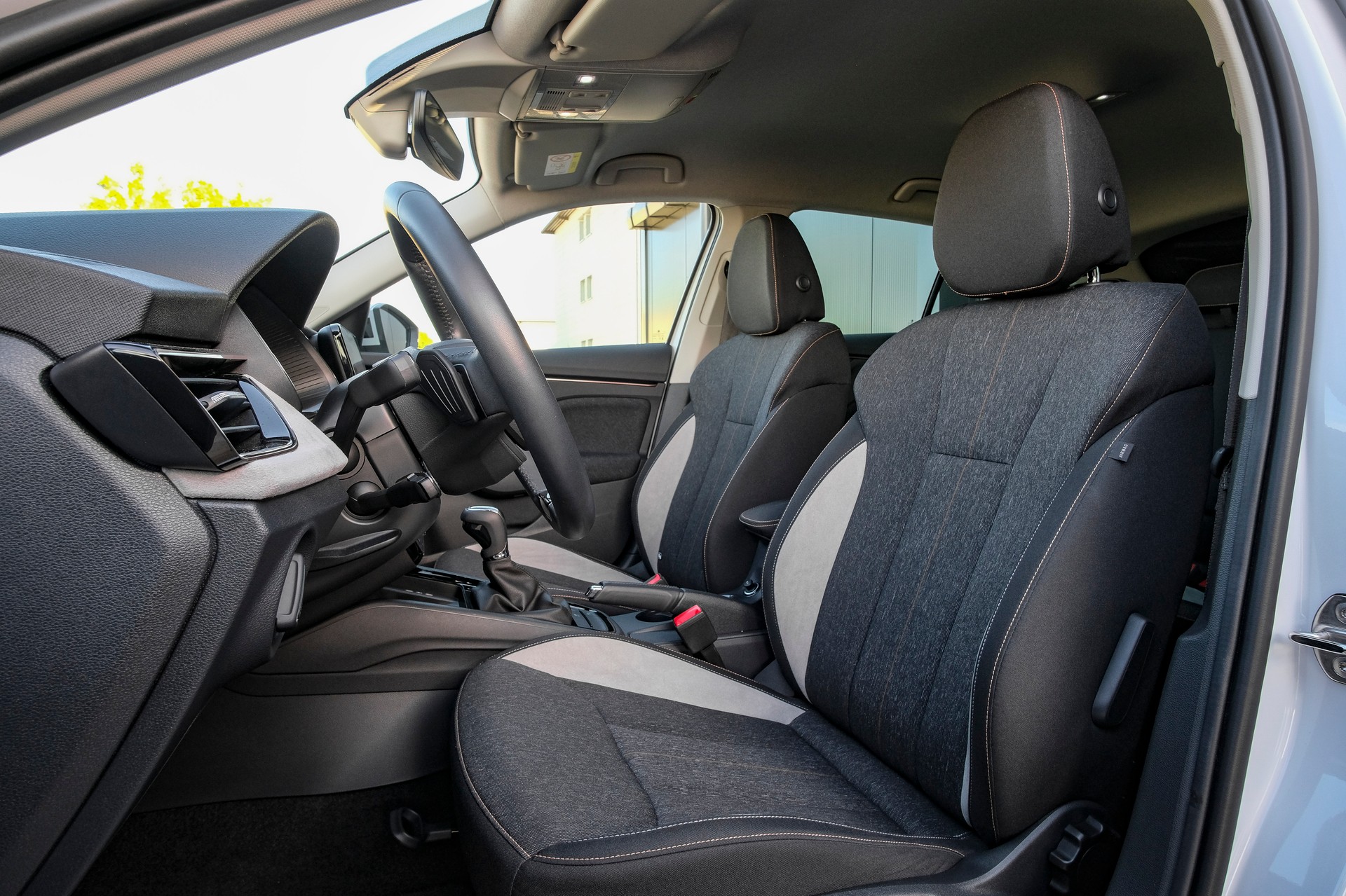 SKODA Scala 1.0 TSI Top Selection DSG-image-9