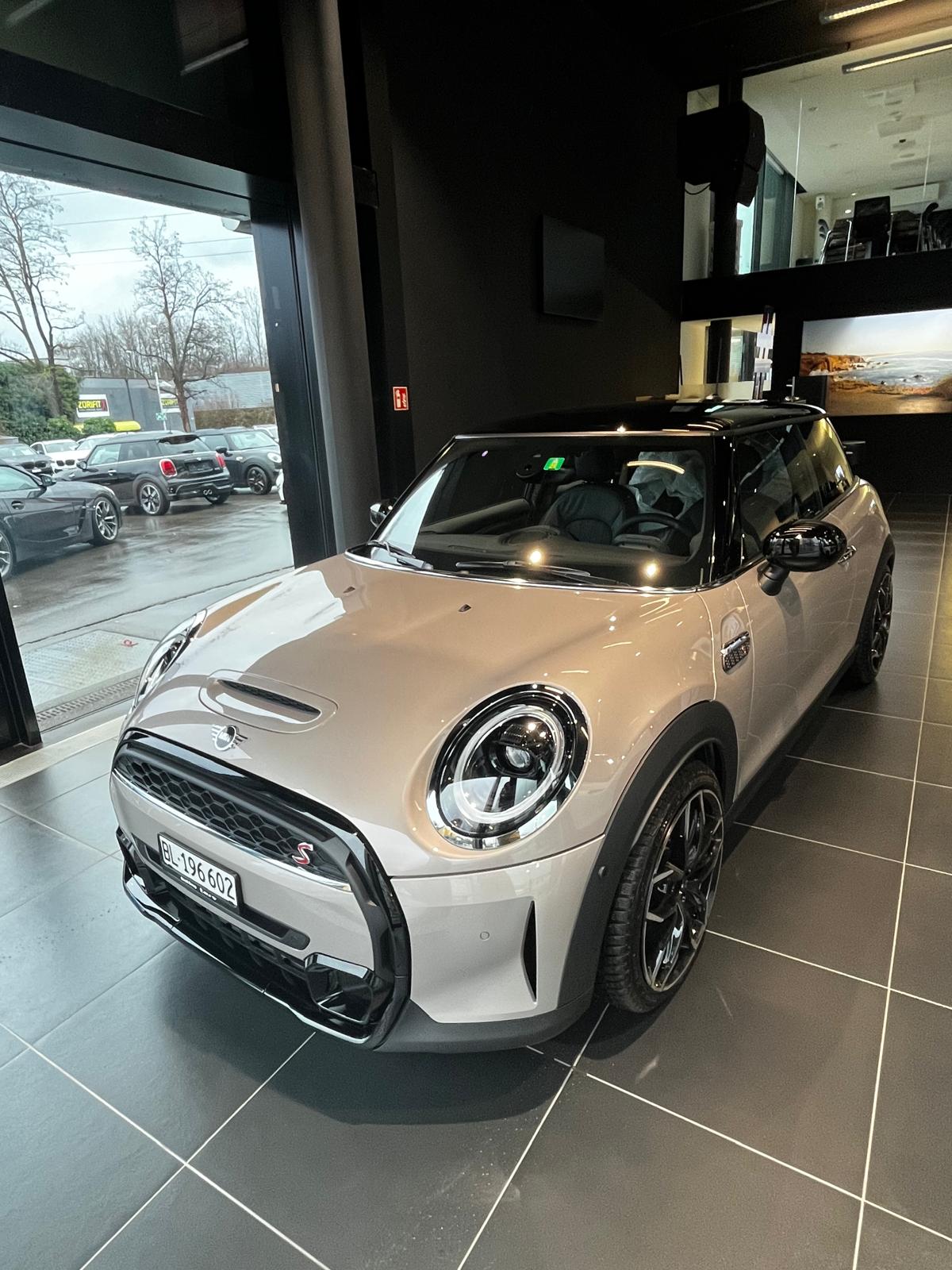 MINI Cooper S Steptronic DKG-image-0