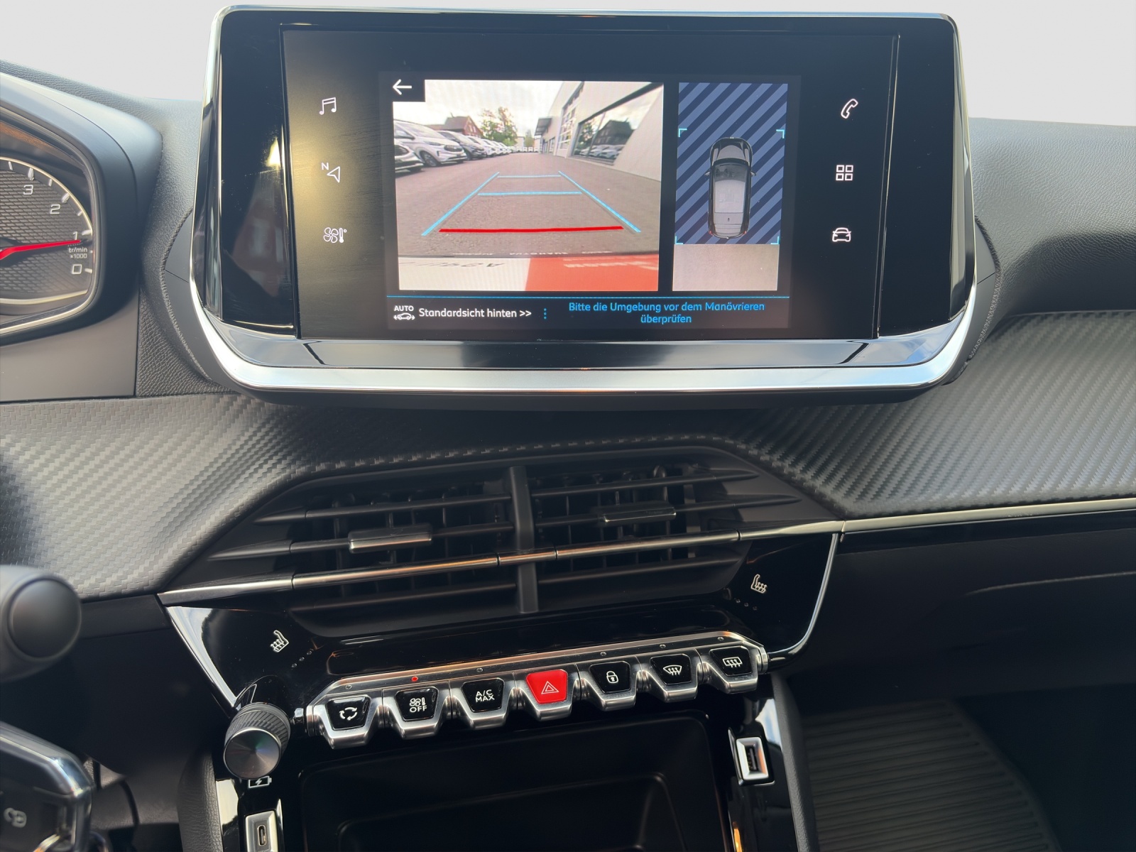 PEUGEOT 208 1.2 PureTech 100 PS Active Pack-image-10