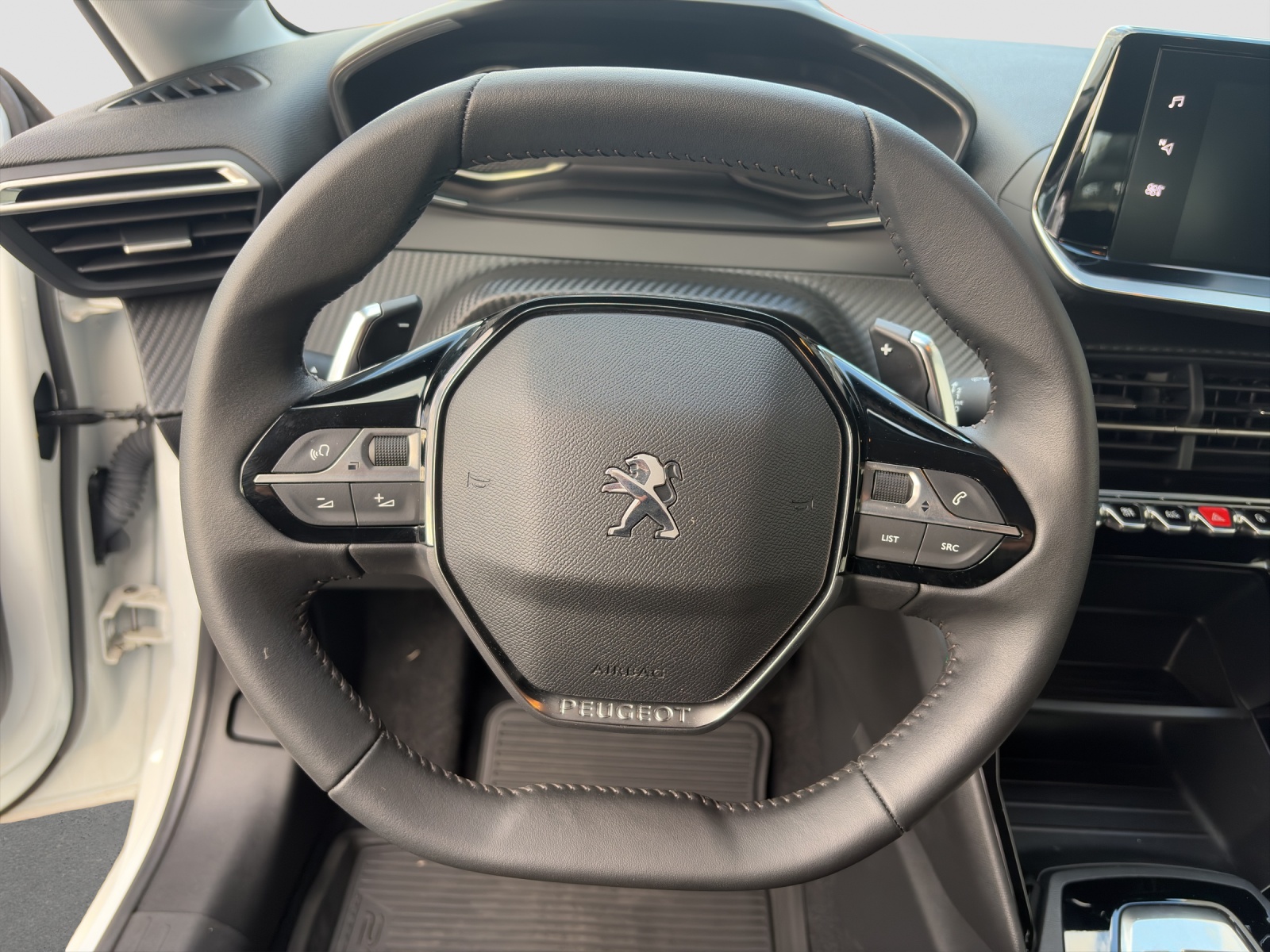 PEUGEOT 208 1.2 PureTech 100 PS Active Pack-image-7