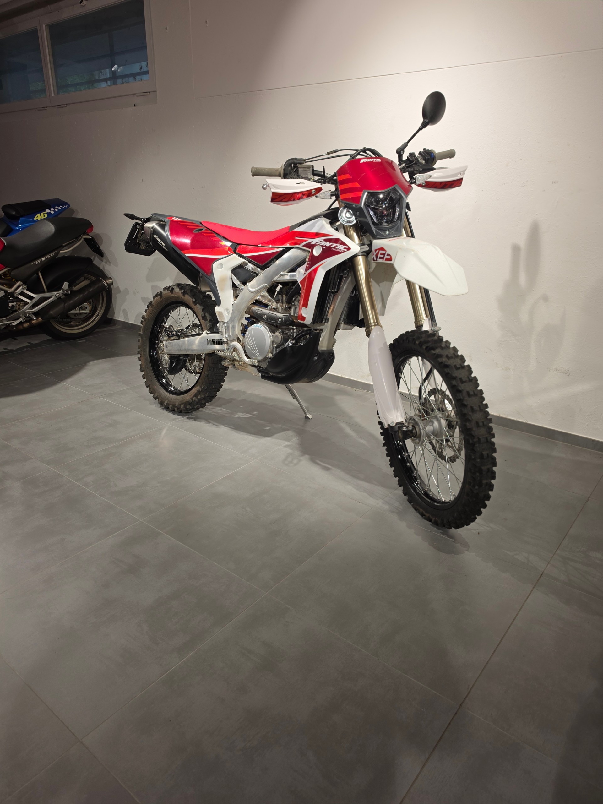 FANTIC XEF 310-showroom-element-3