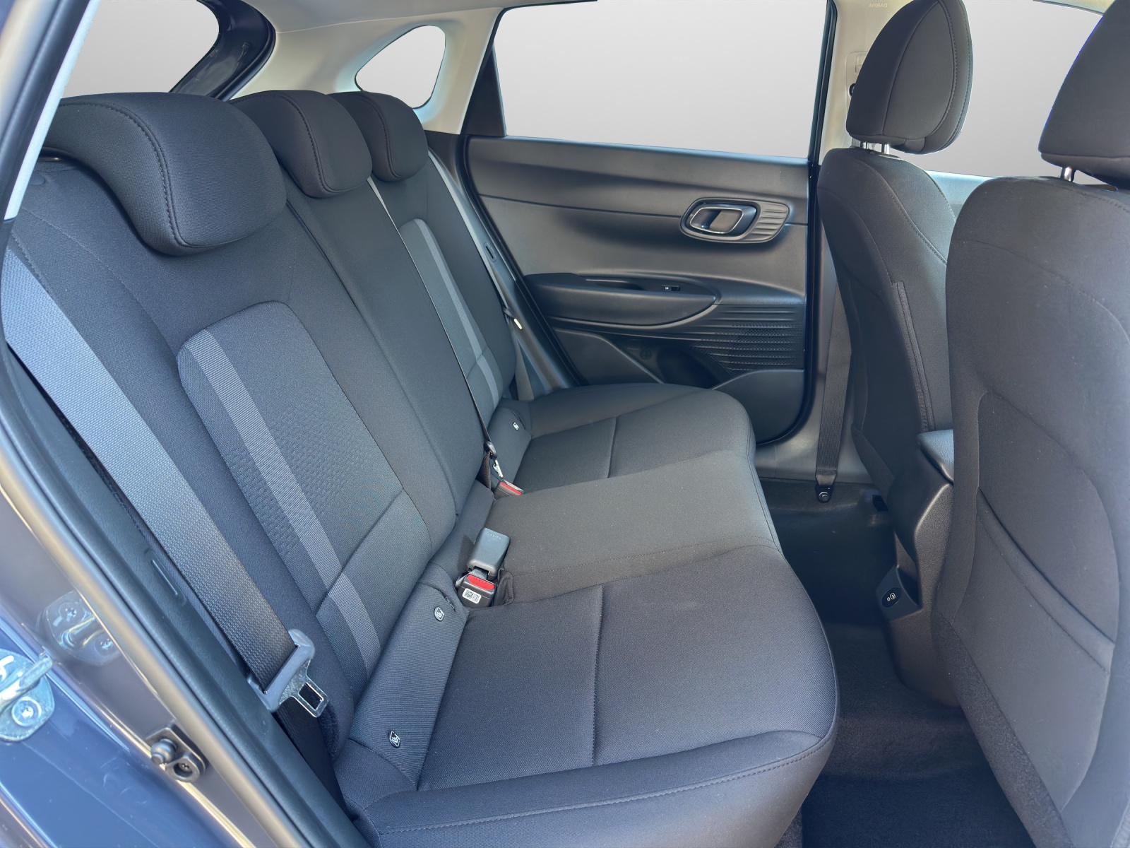 HYUNDAI i20 1.0 T-GDi Amplia Go Pack Safe Tec-image-12