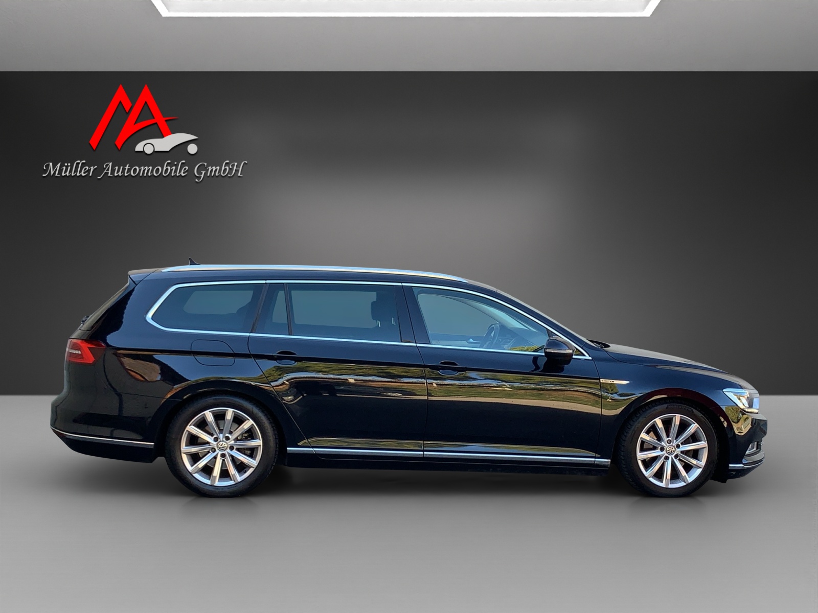 VW Passat Variant 2.0 TDI BMT High. DSG 4Motion-image-2