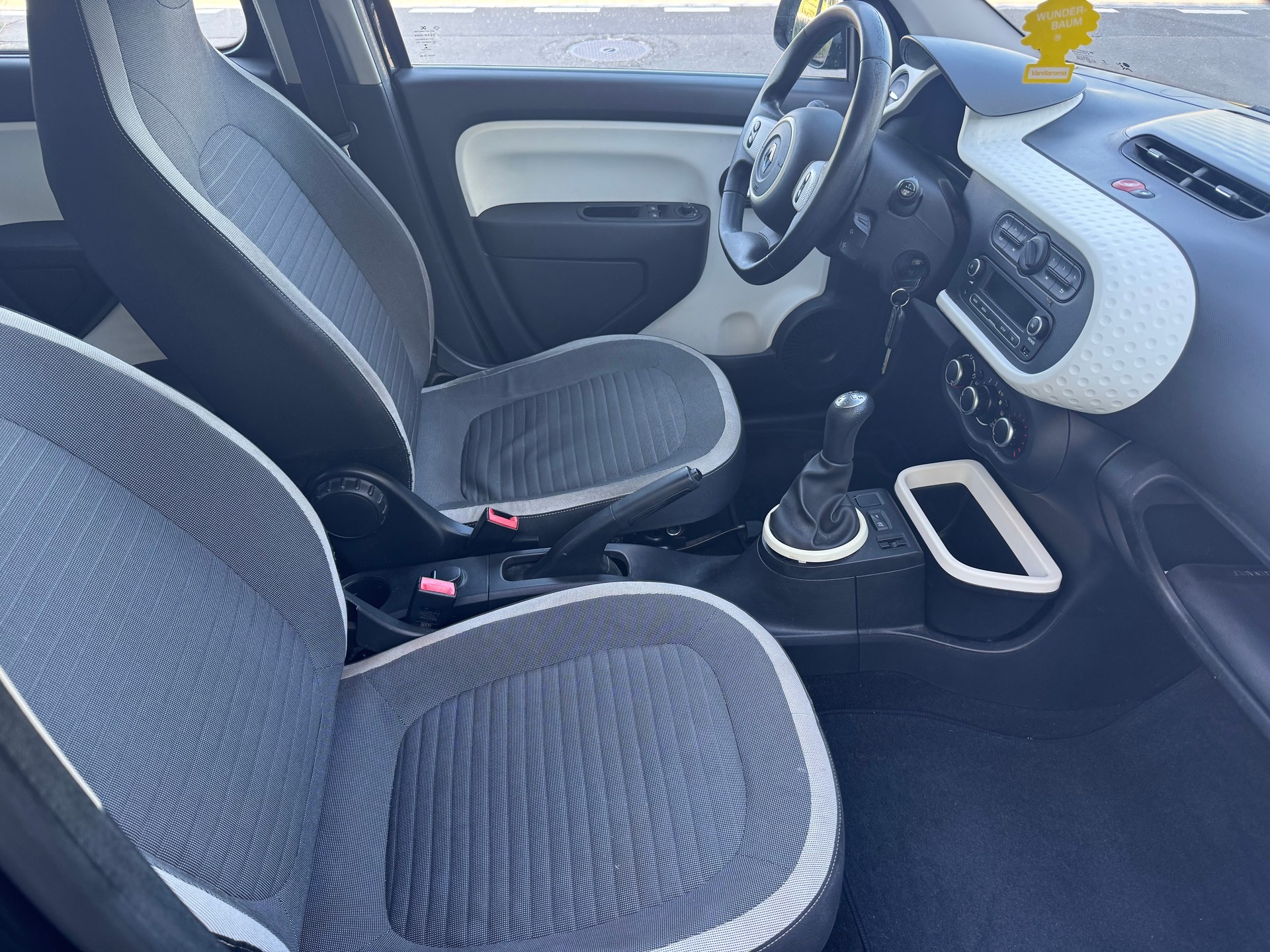 RENAULT Twingo 1.0 Life-image-10