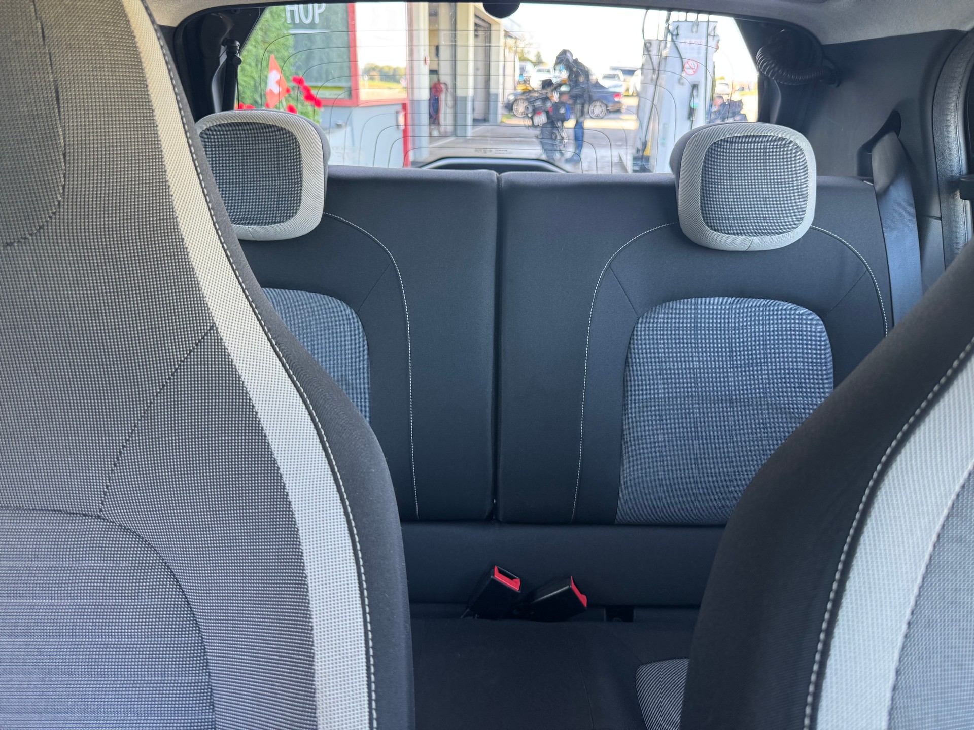 RENAULT Twingo 1.0 Life-image-8