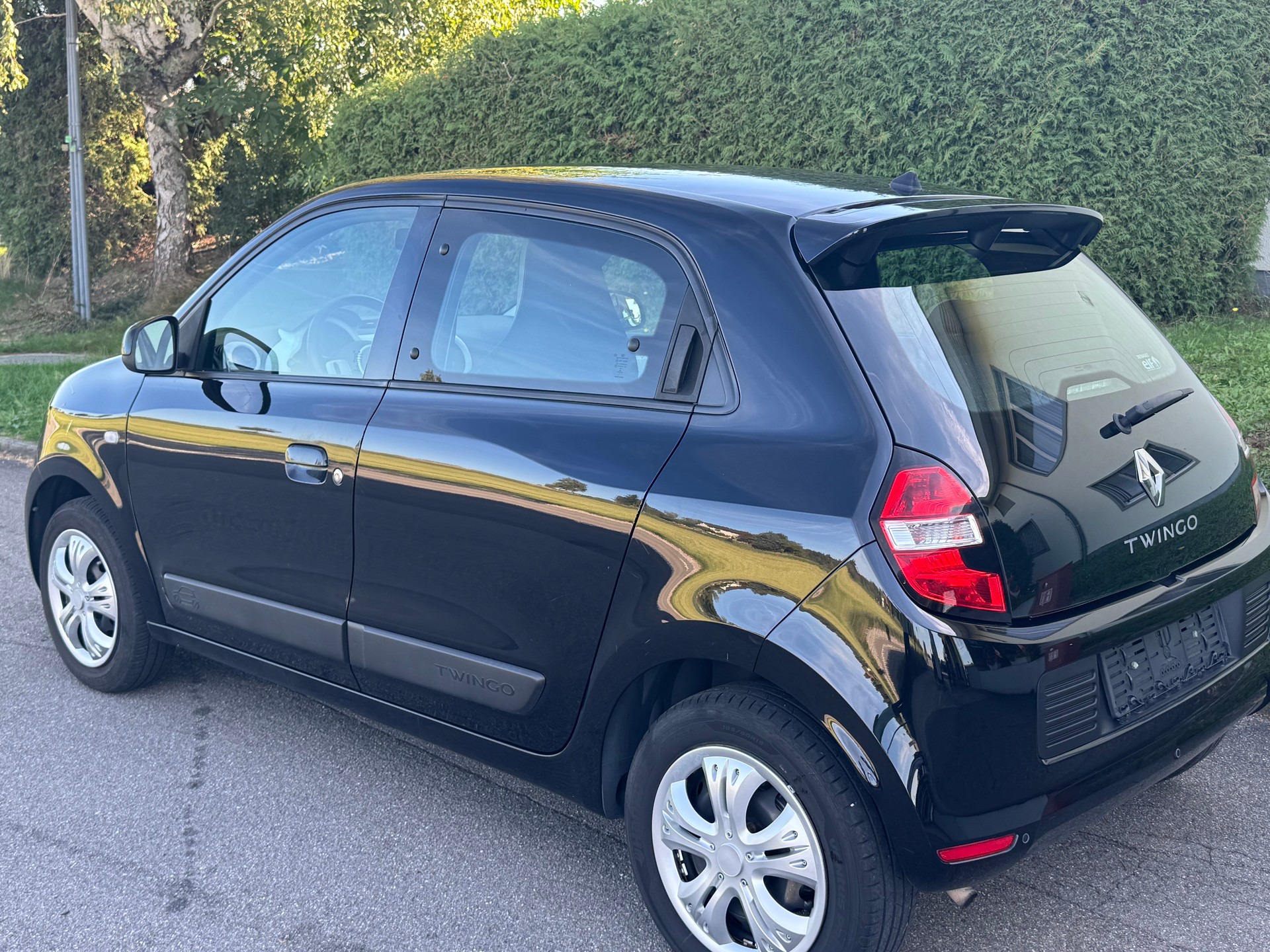 RENAULT Twingo 1.0 Life-image-4