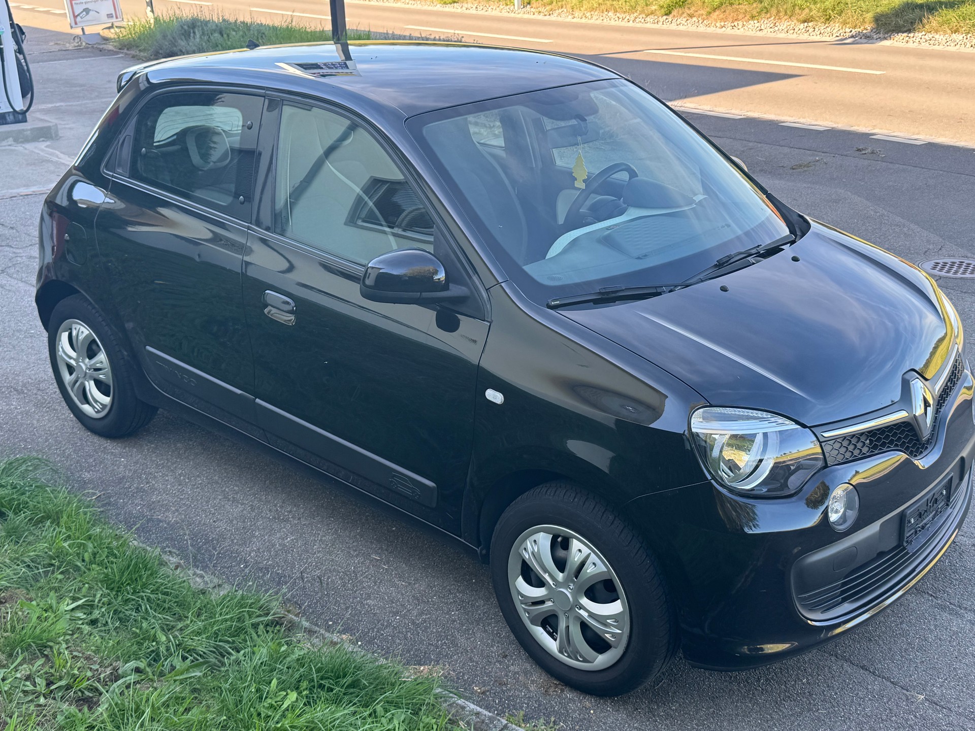 RENAULT Twingo 1.0 Life-image-2