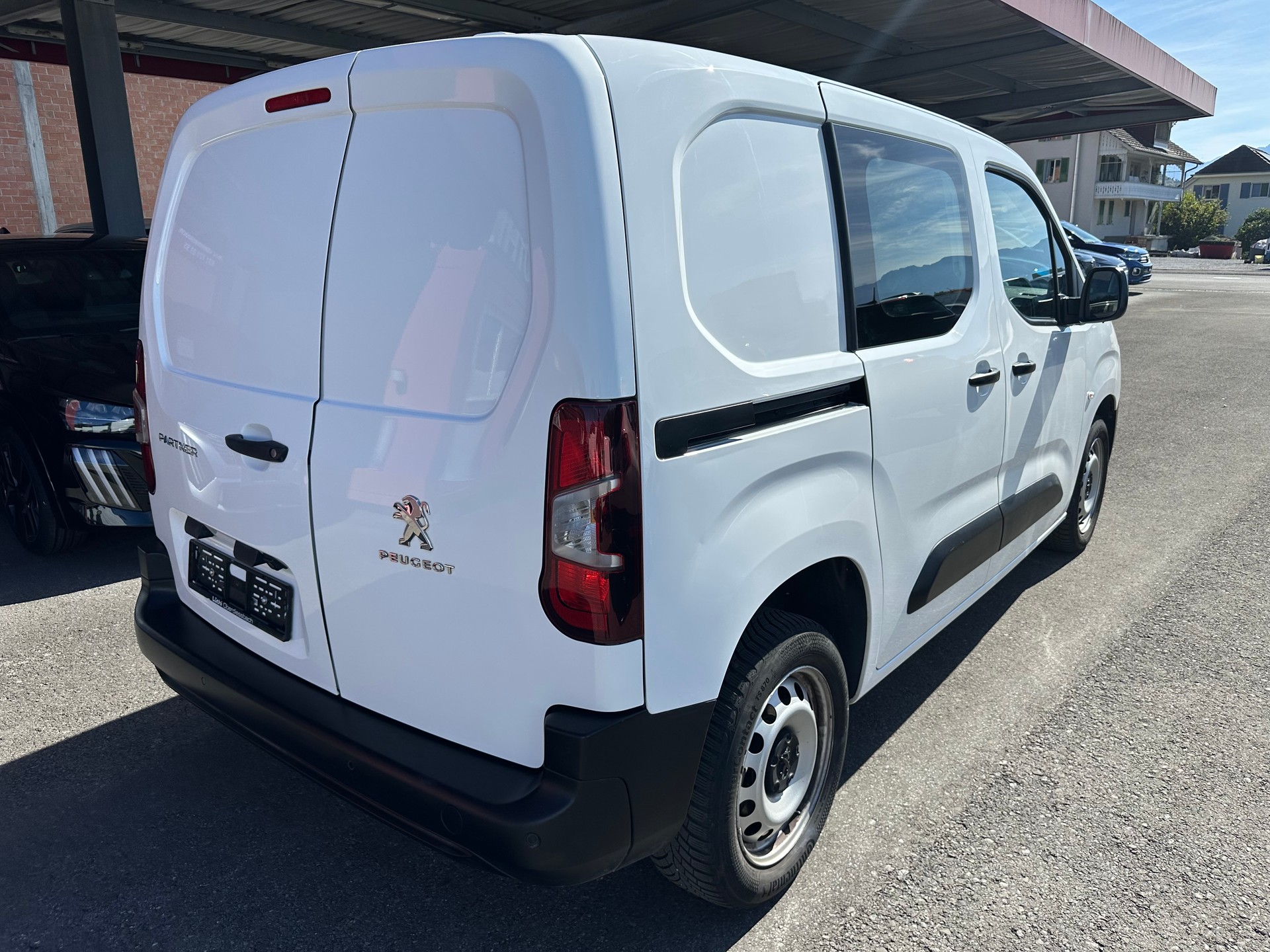 PEUGEOT Partner 1.5 Blue HDi s/s Premium 1000kg-image-2