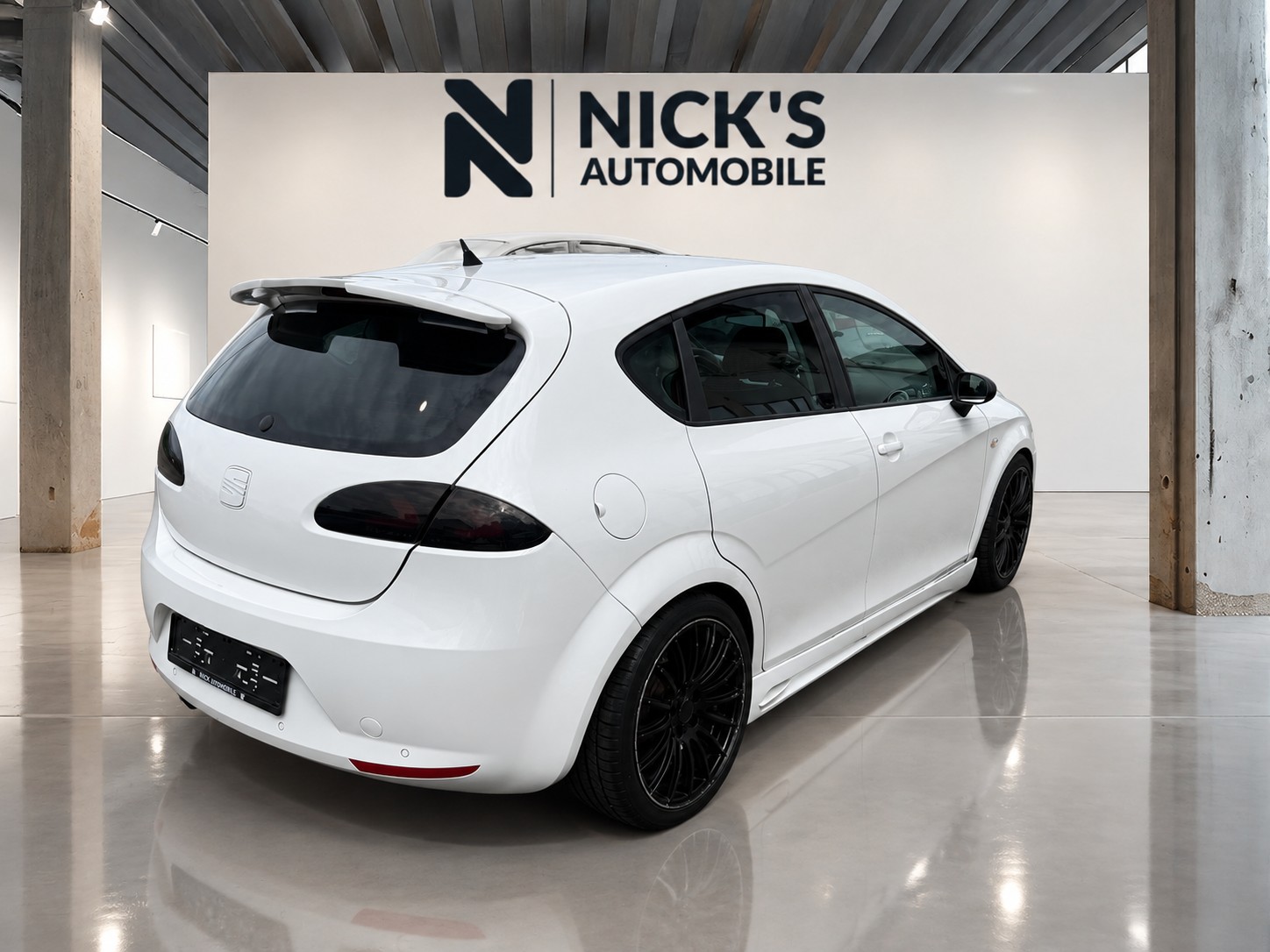 SEAT Leon 2.0 FSI T Stylance-image-2