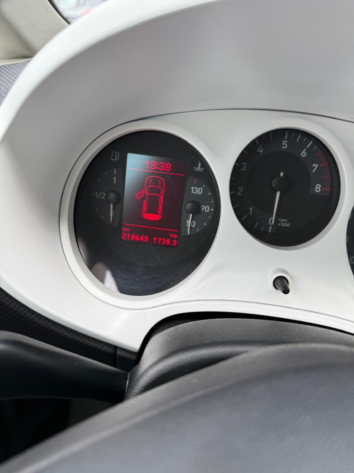 SEAT Leon 2.0 FSI T Stylance-image-8