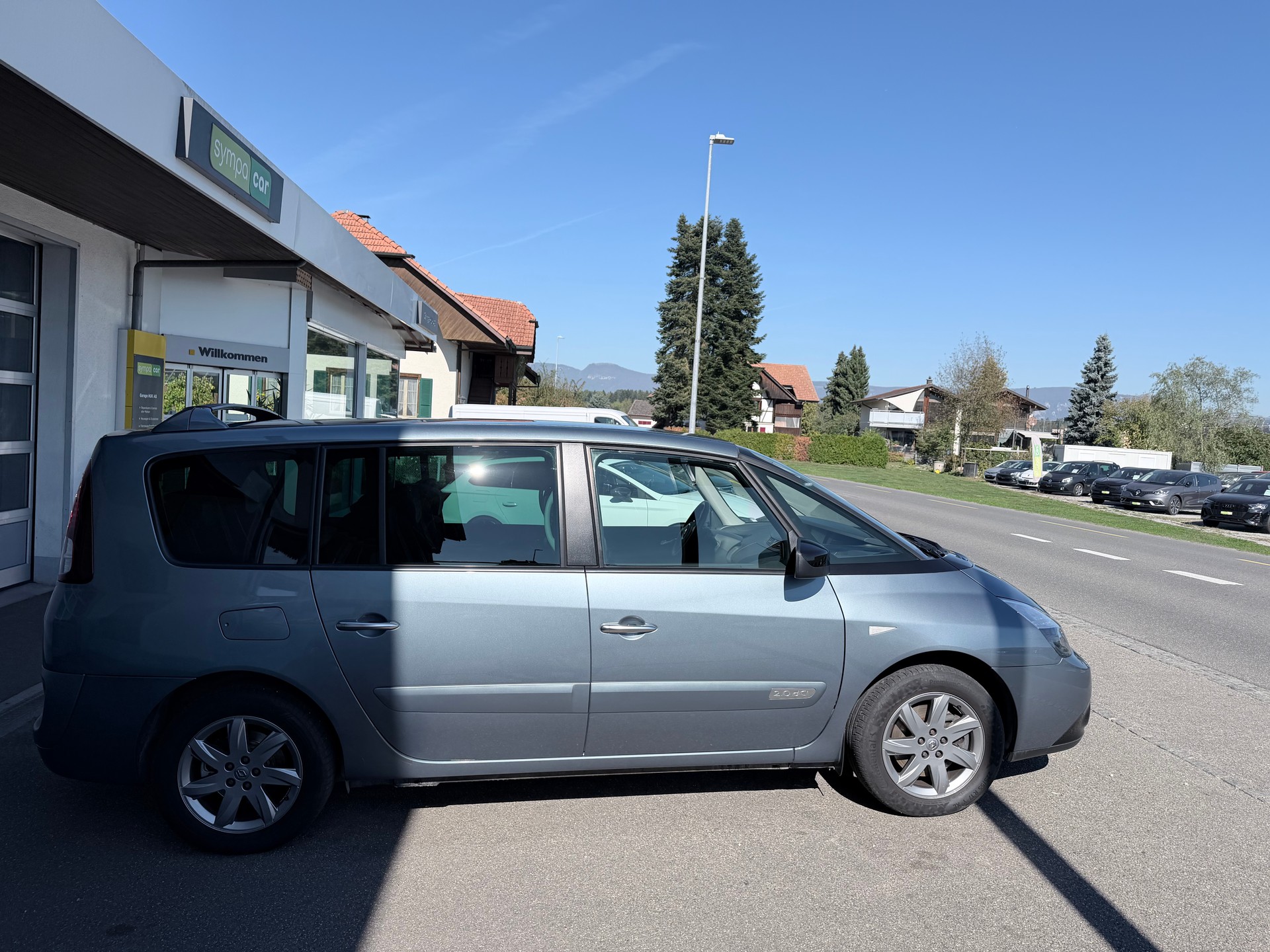 RENAULT Grand Espace 2.0 dCi Swiss Edition Automatic+++EINER DER LETZTEN MIT DEN KM+++-image-3