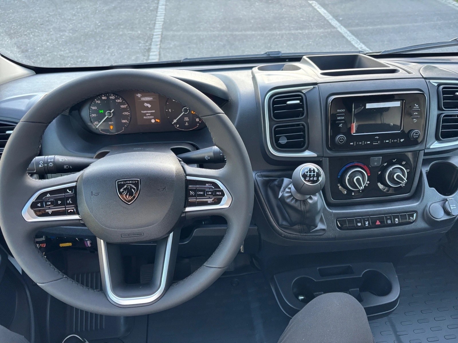 PEUGEOT Boxer 2.2 HDI 335 L2H2-image-7
