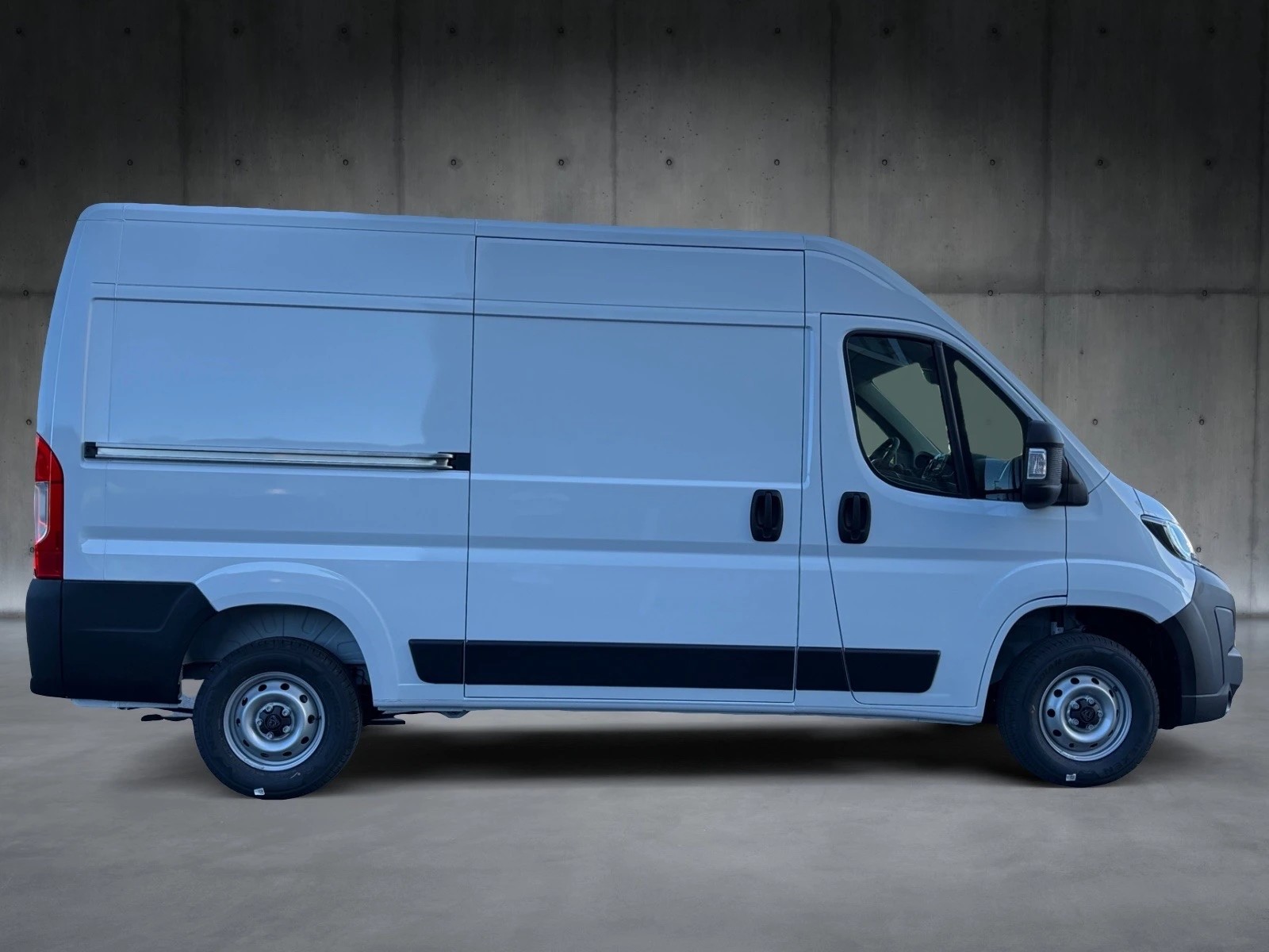 PEUGEOT Boxer 2.2 HDI 335 L2H2-image-5