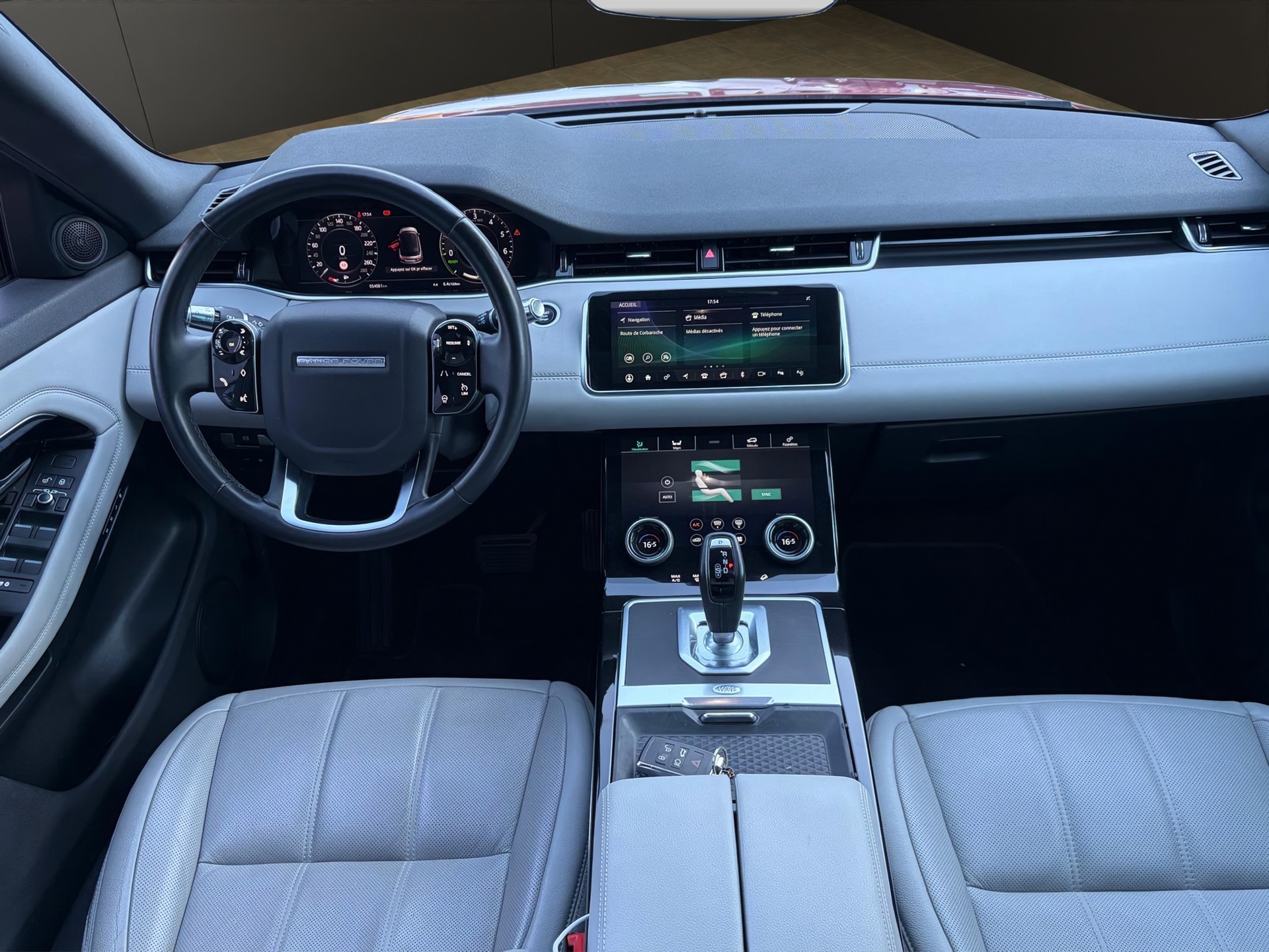LAND ROVER Range Rover Evoque P 300e SE AT8-image-19