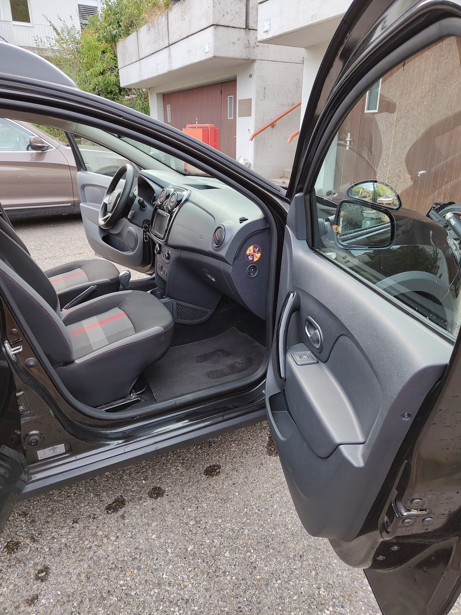 DACIA 0.9 TCe Ultimate E6c S/S-image-3