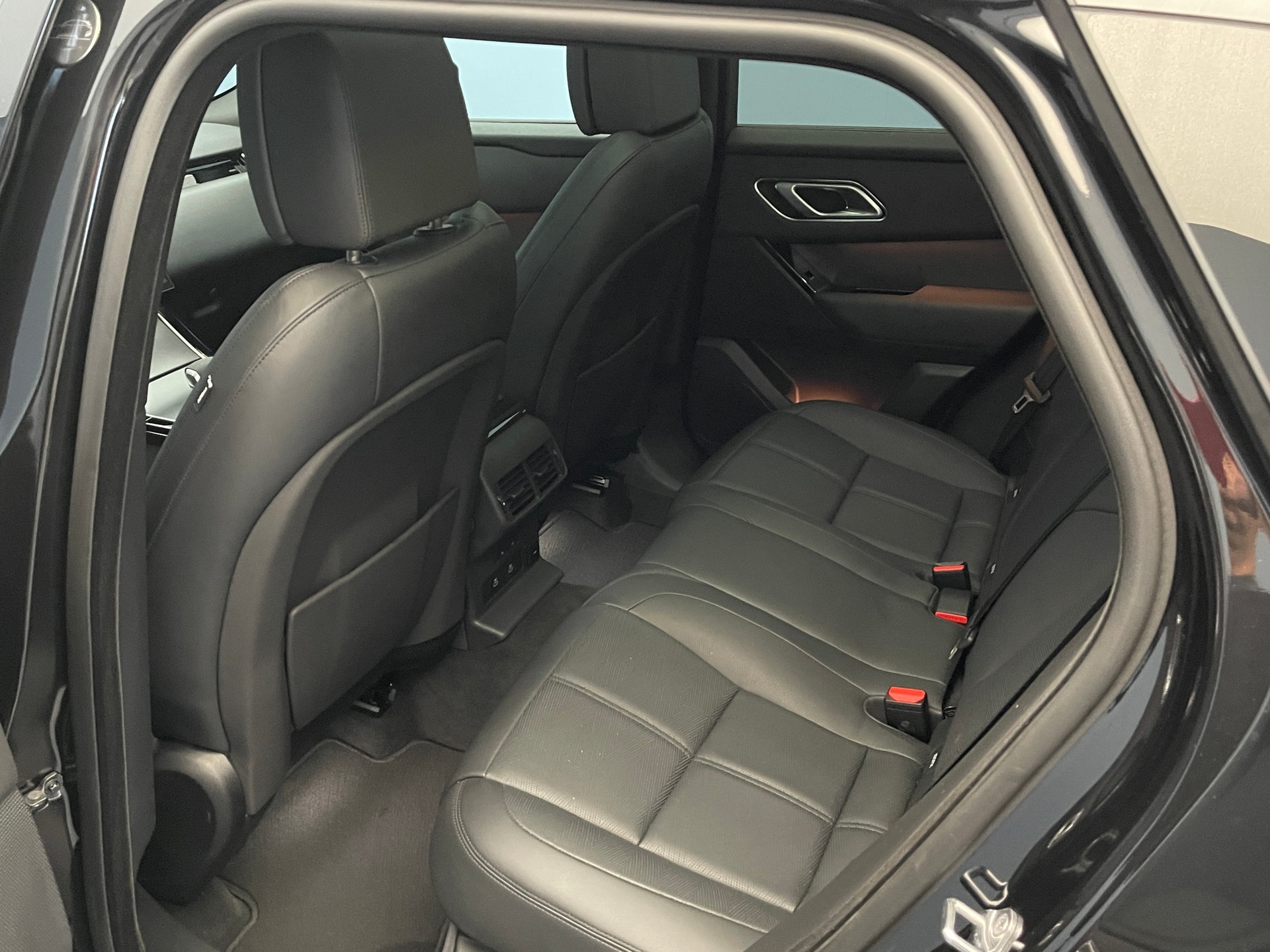 LAND ROVER Range Rover Velar 2.0 P400e Dynamic HSE-image-10