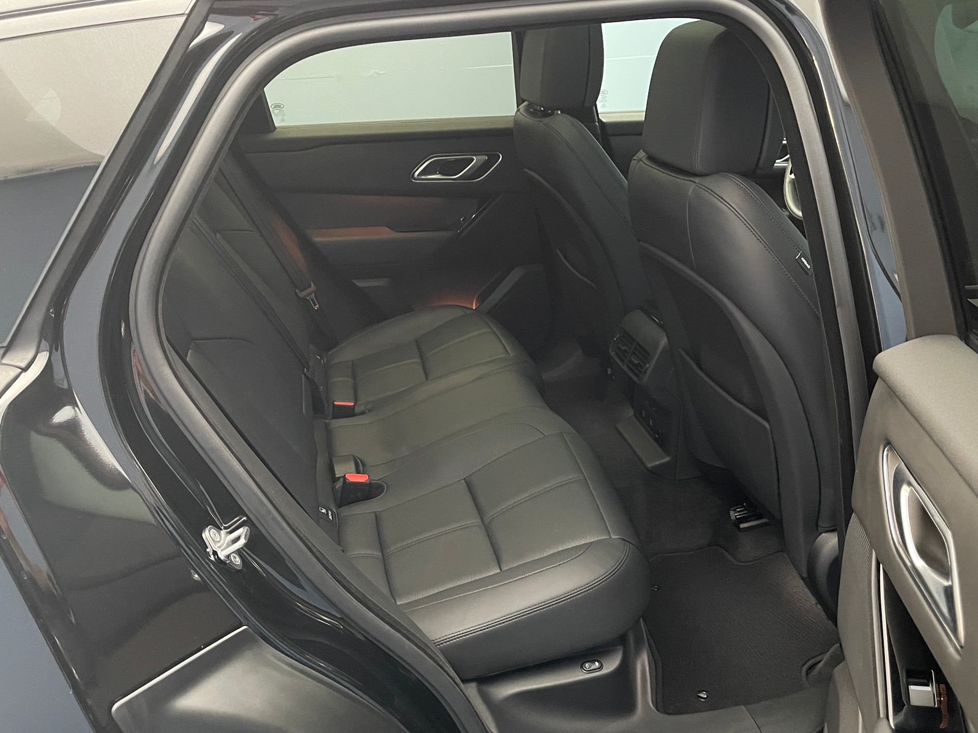 LAND ROVER Range Rover Velar 2.0 P400e Dynamic HSE-image-9