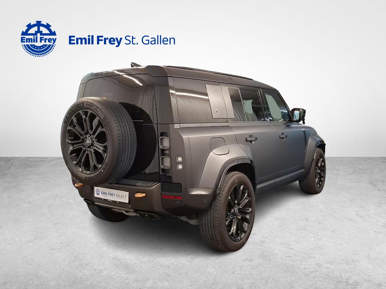 LAND ROVER Defender 110 4.4 V8 Octa Edition One-image-4