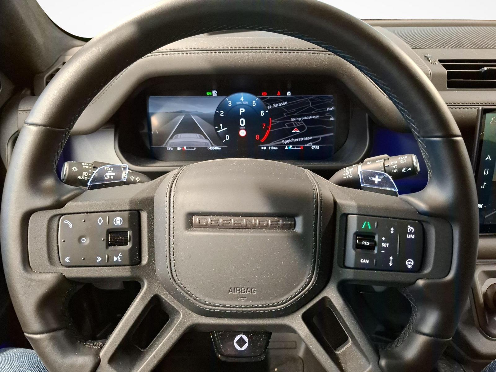 LAND ROVER Defender 110 4.4 V8 Octa Edition One-image-13