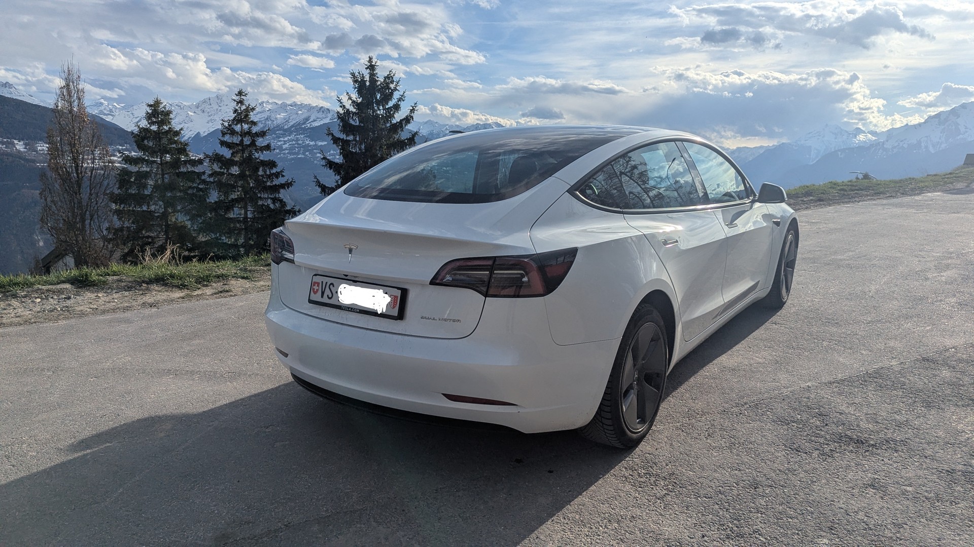 TESLA Long Range D-image-2