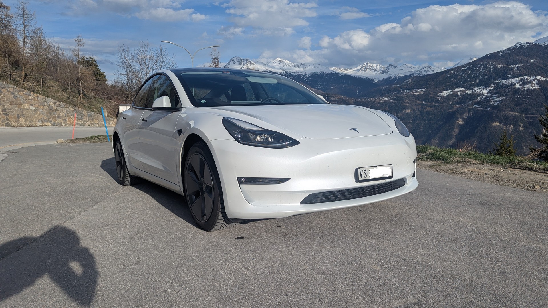 TESLA Long Range D-image-1