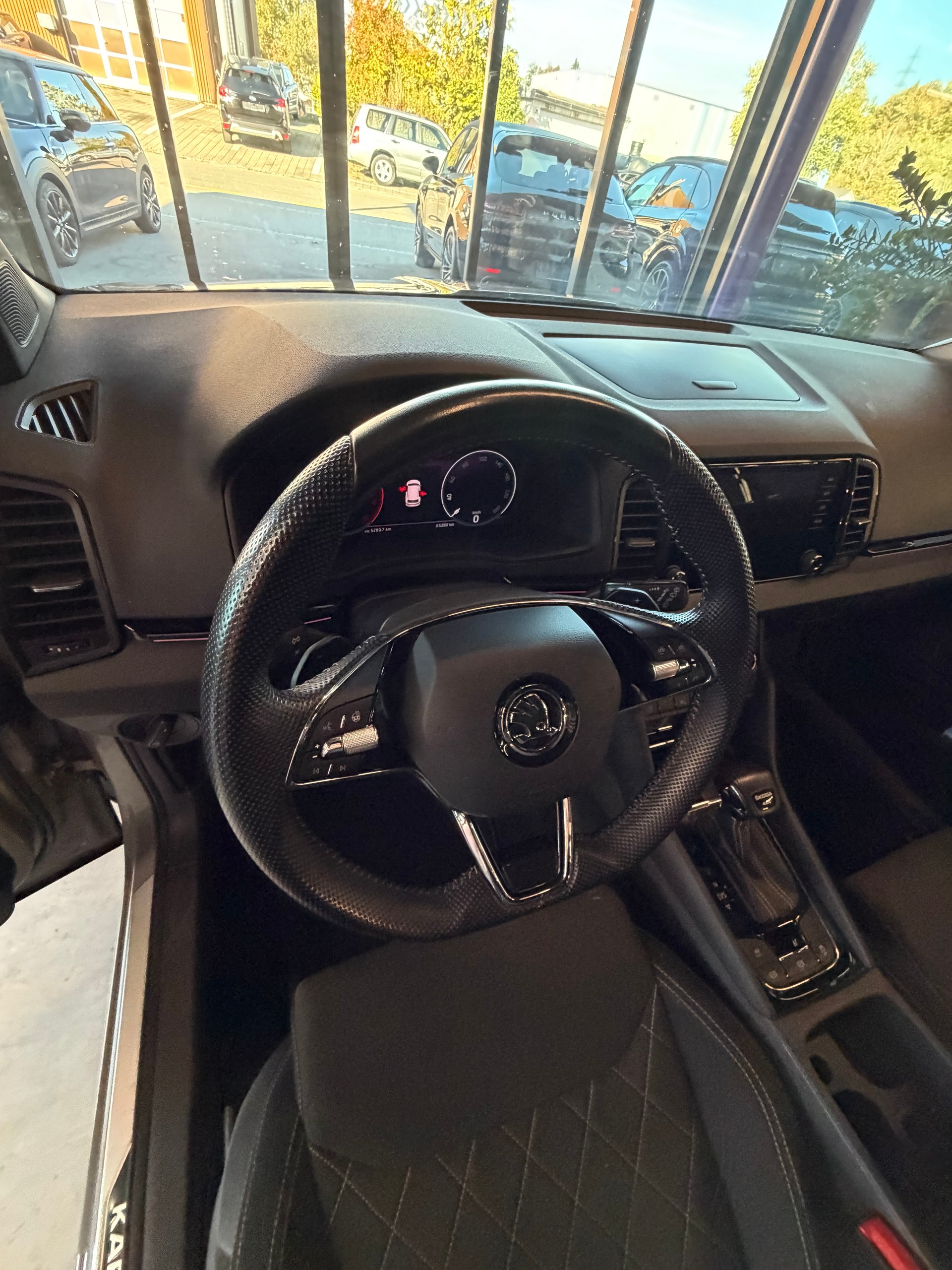 SKODA Karoq 2.0 TSI SportLine 4x4 DSG-image-5