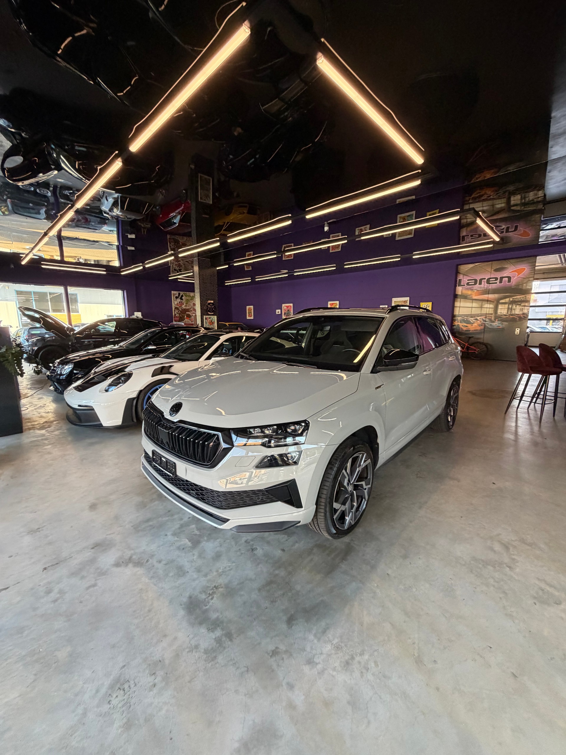 SKODA Karoq 2.0 TSI SportLine 4x4 DSG-image-2