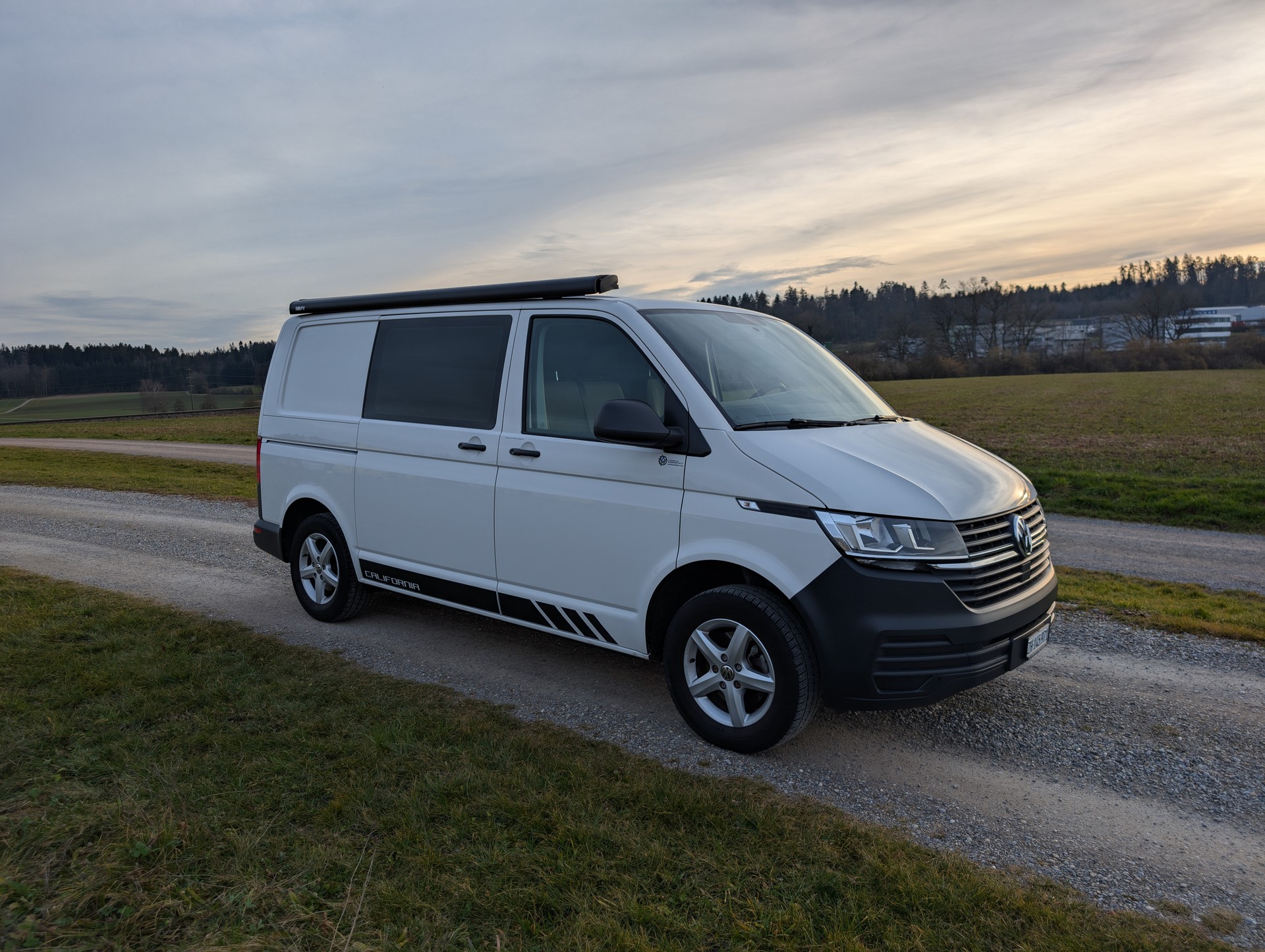 VW 2.0 TDI 90 Entry-image-1