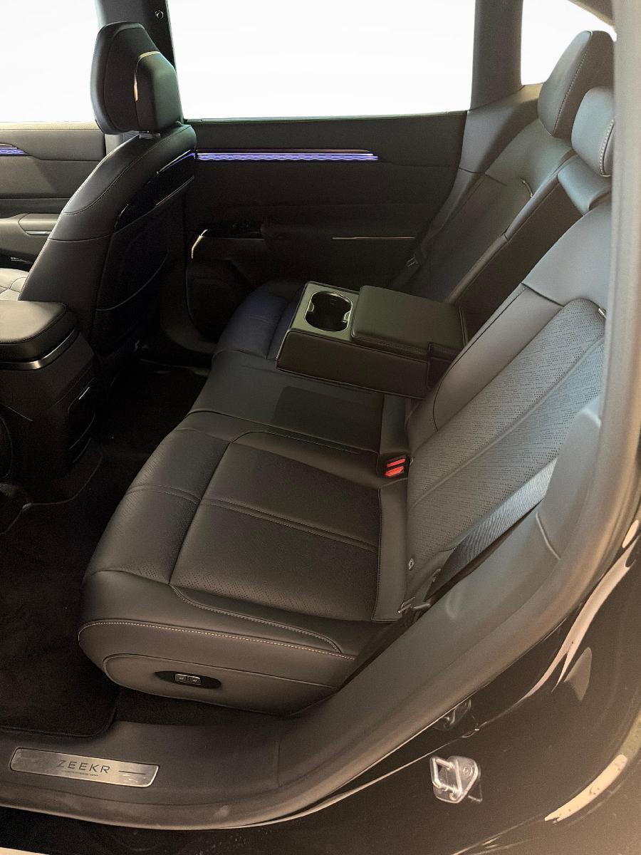 ZEEKR 7X Privilege AWD-image-10