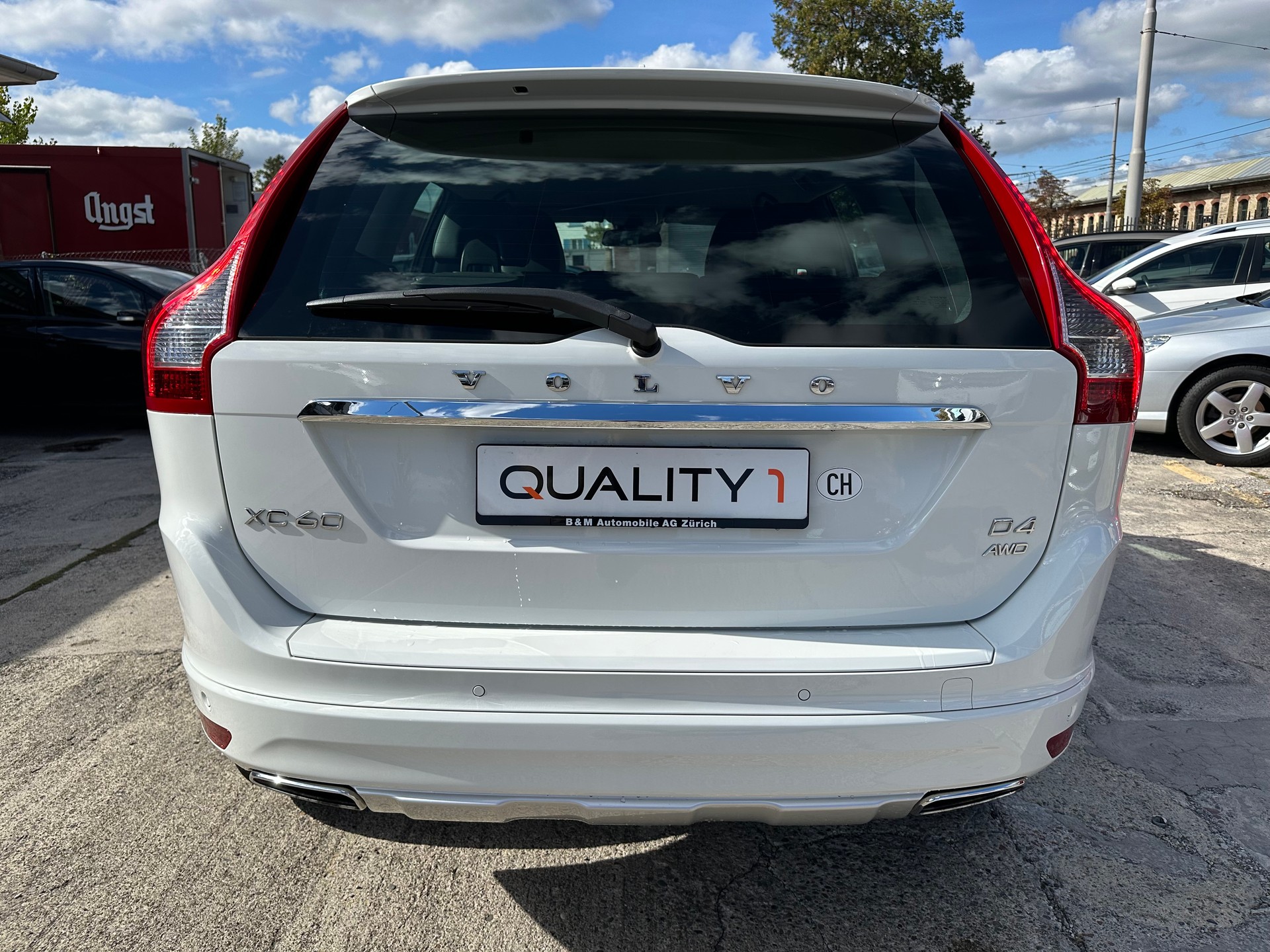 VOLVO XC60 D4 AWD Kinetic Geartronic-image-7