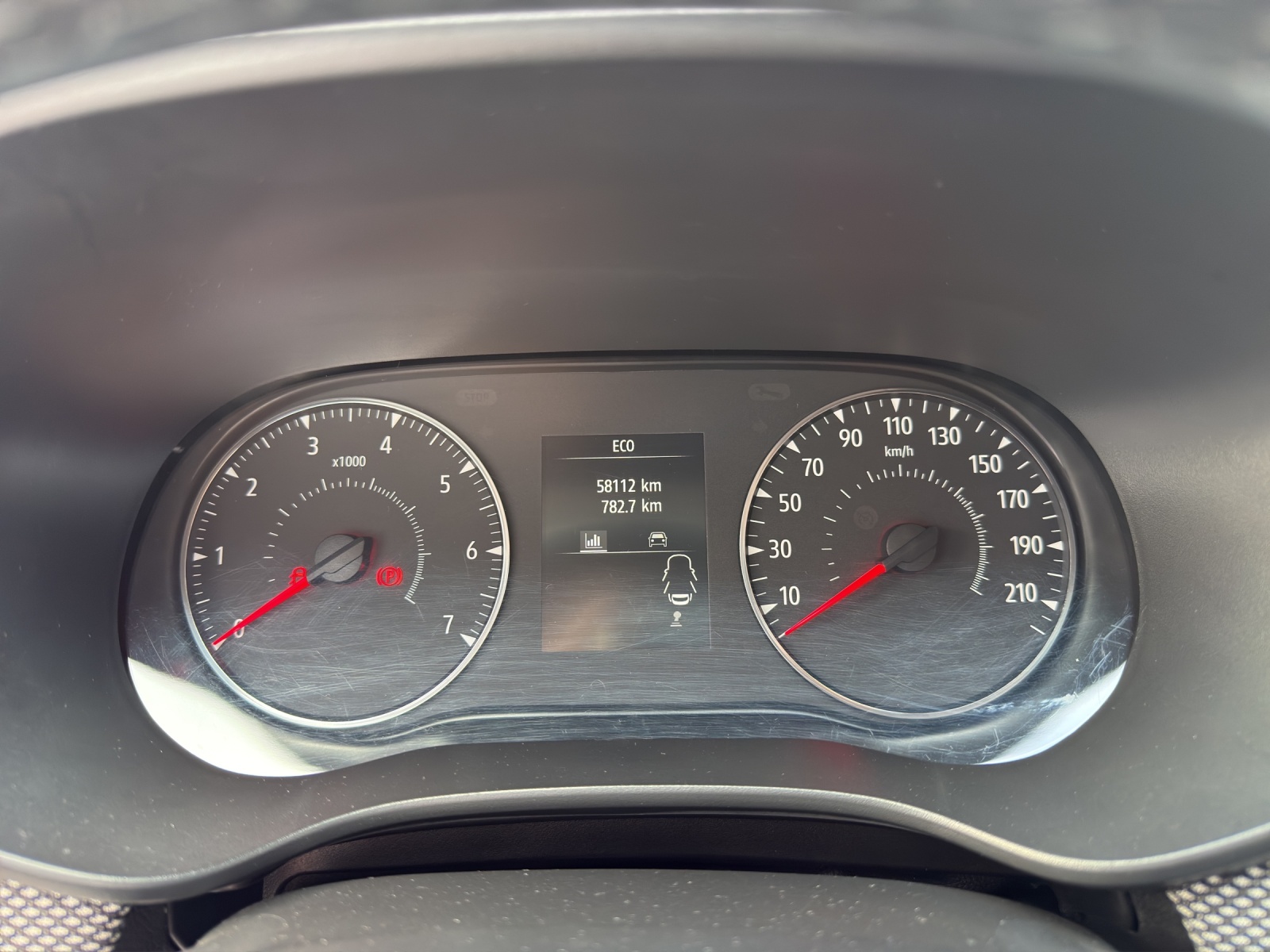 DACIA Sandero TCe 90 Comfort-image-10