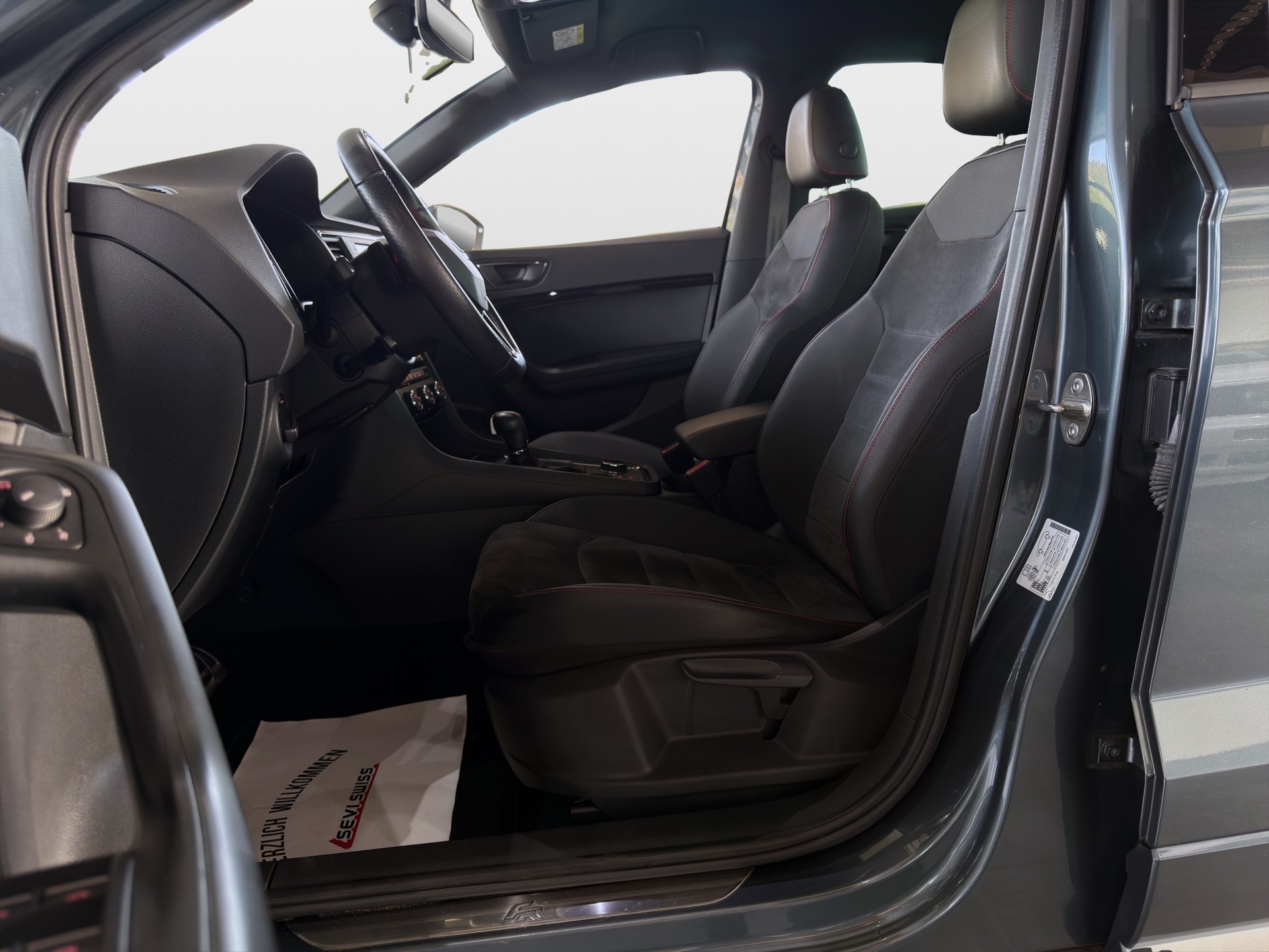 SEAT Ateca 1.4 TSI FR DSG*Frisch ab MFK,1 Jahr oder 20'000km Garantie auf Motor und Getriebe*-image-9