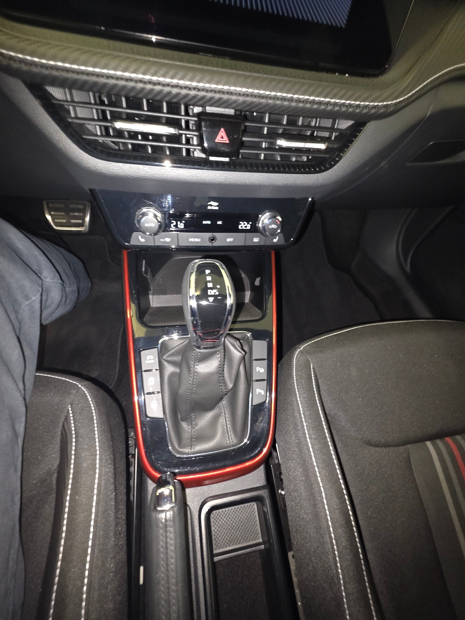 SKODA Fabia 1.5 TSI Style DSG-image-13