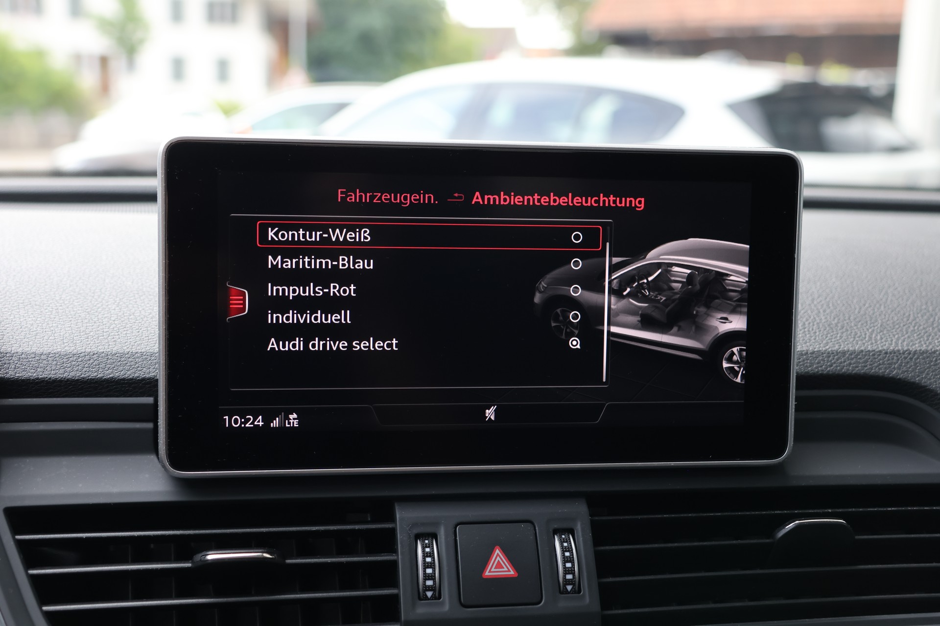 AUDI Q5 40 TDI sport quattro S-tronic (CH) S-Line-image-25