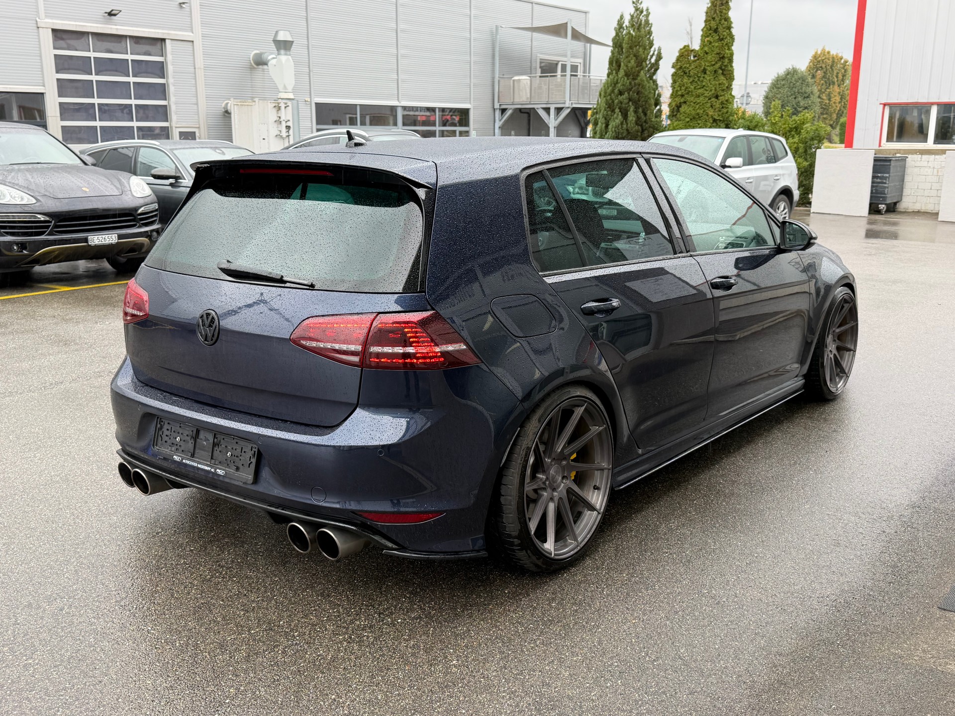 VW Golf 2.0 TSI R 4Motion DSG-image-6