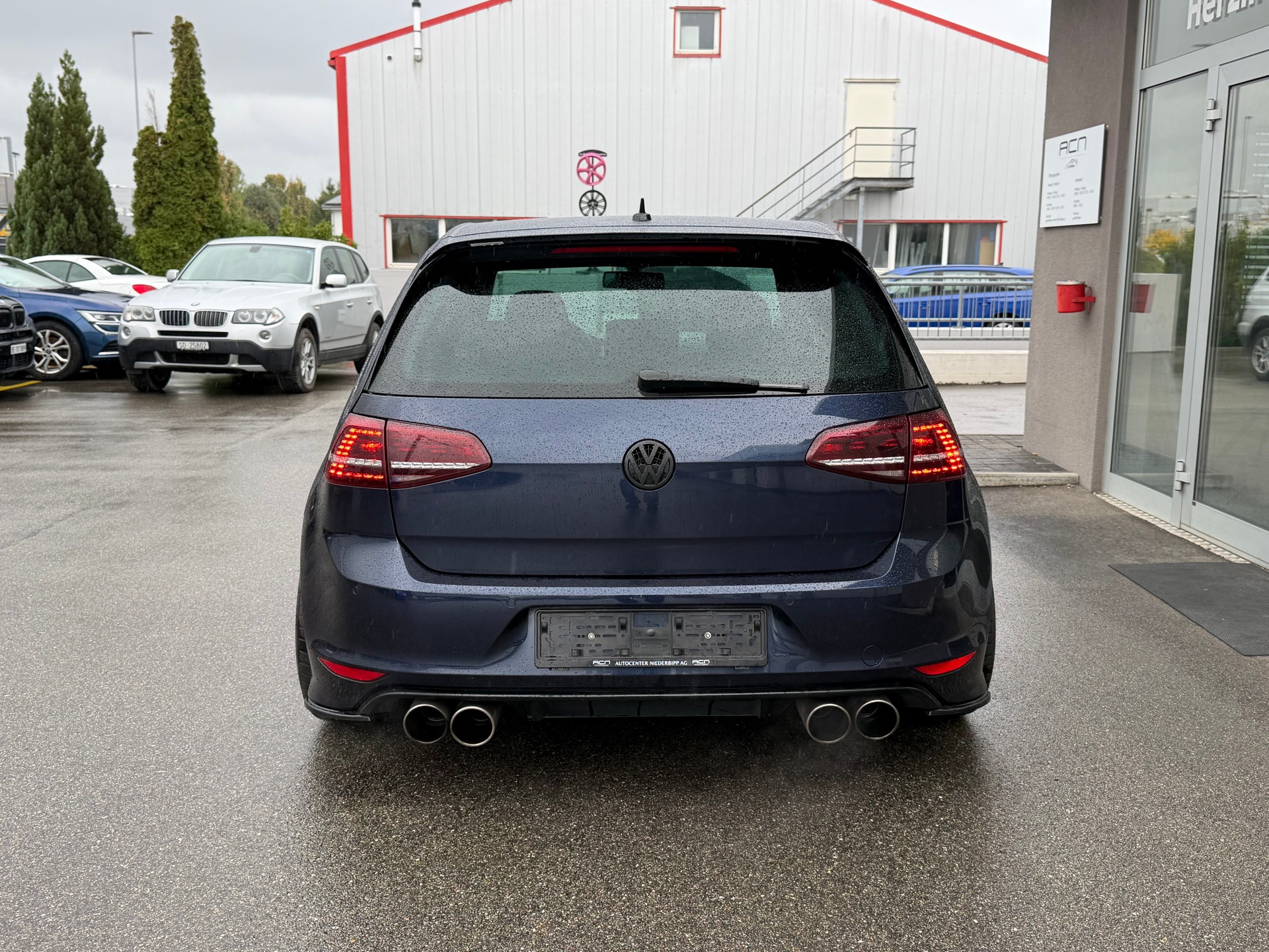 VW Golf 2.0 TSI R 4Motion DSG-image-5