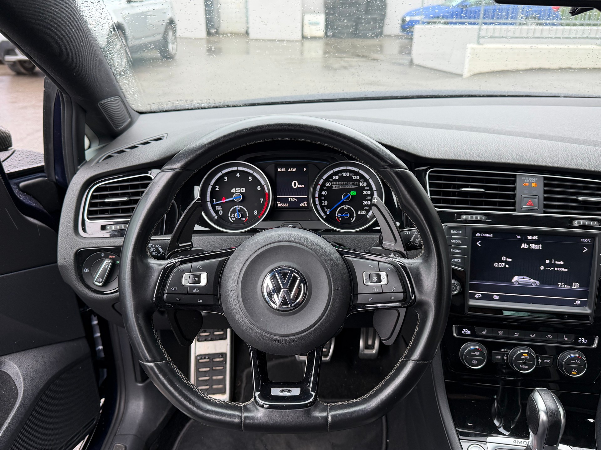 VW Golf 2.0 TSI R 4Motion DSG-image-10