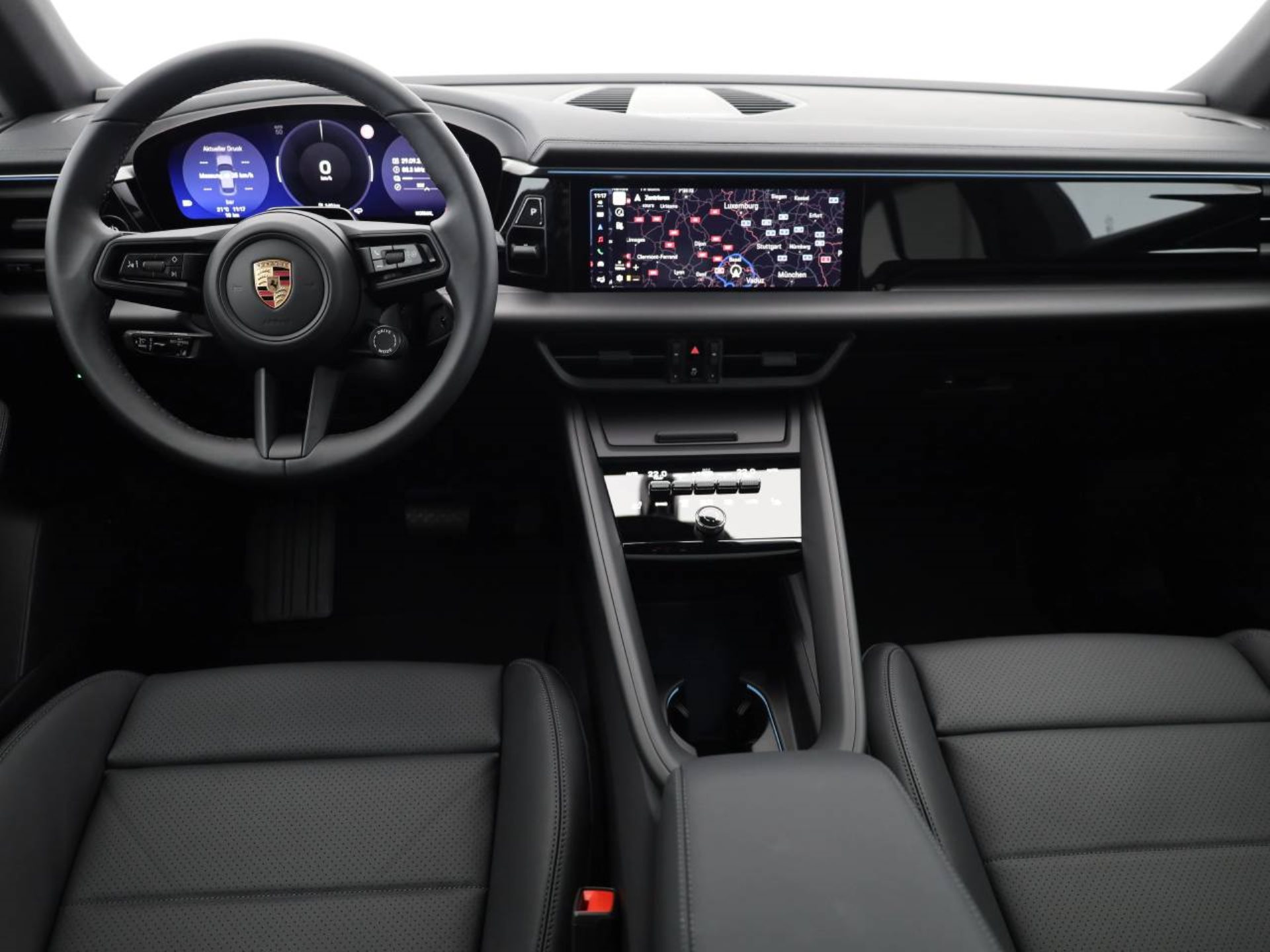 PORSCHE Macan-image-10