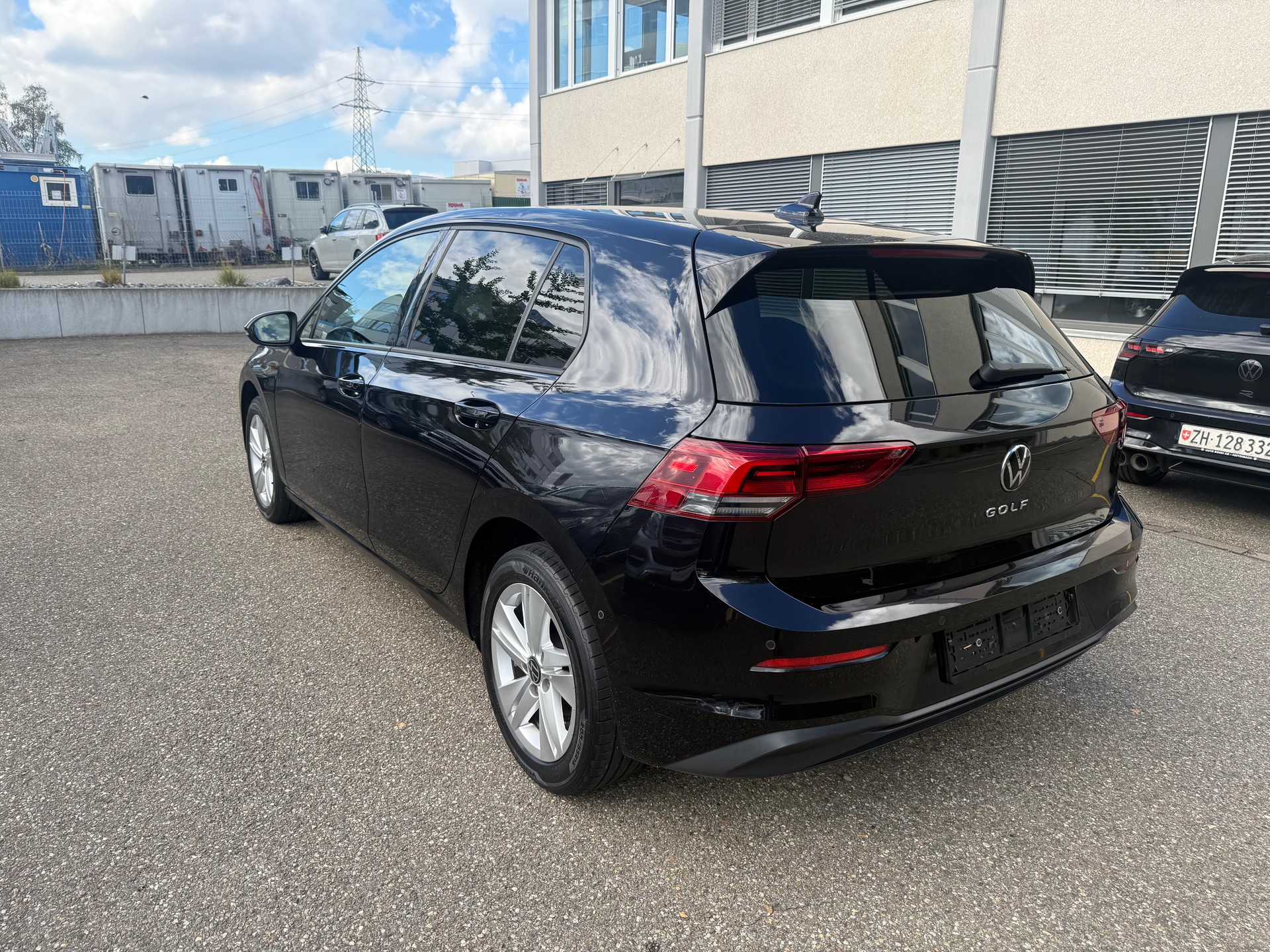 VW Golf 2.0 TDI Life-image-4