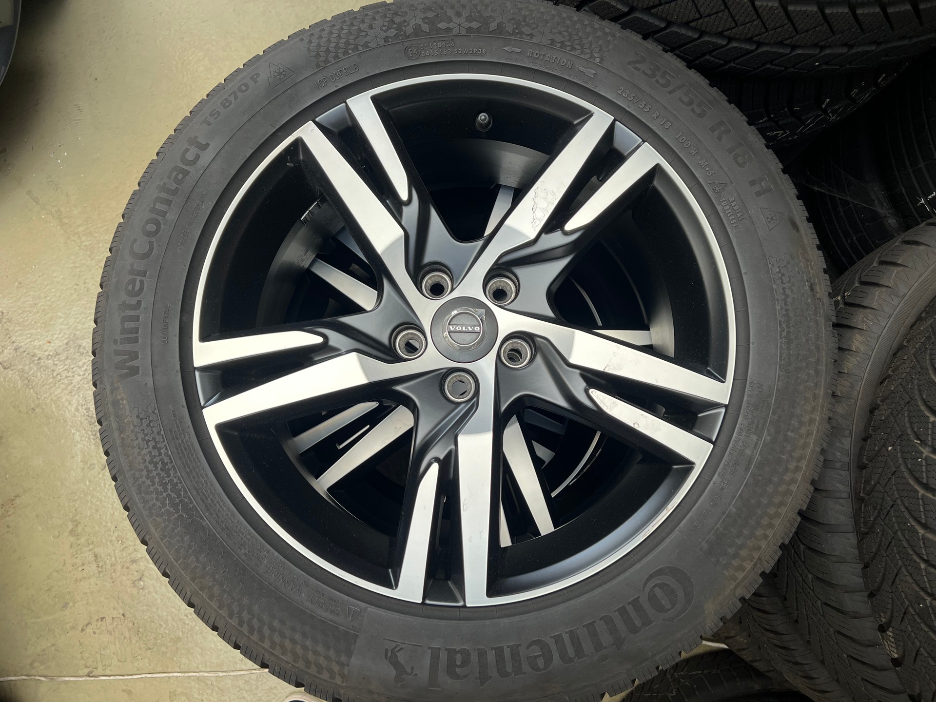 VOLVO XC40 D4 AWD R-Design Geartronic-image-13