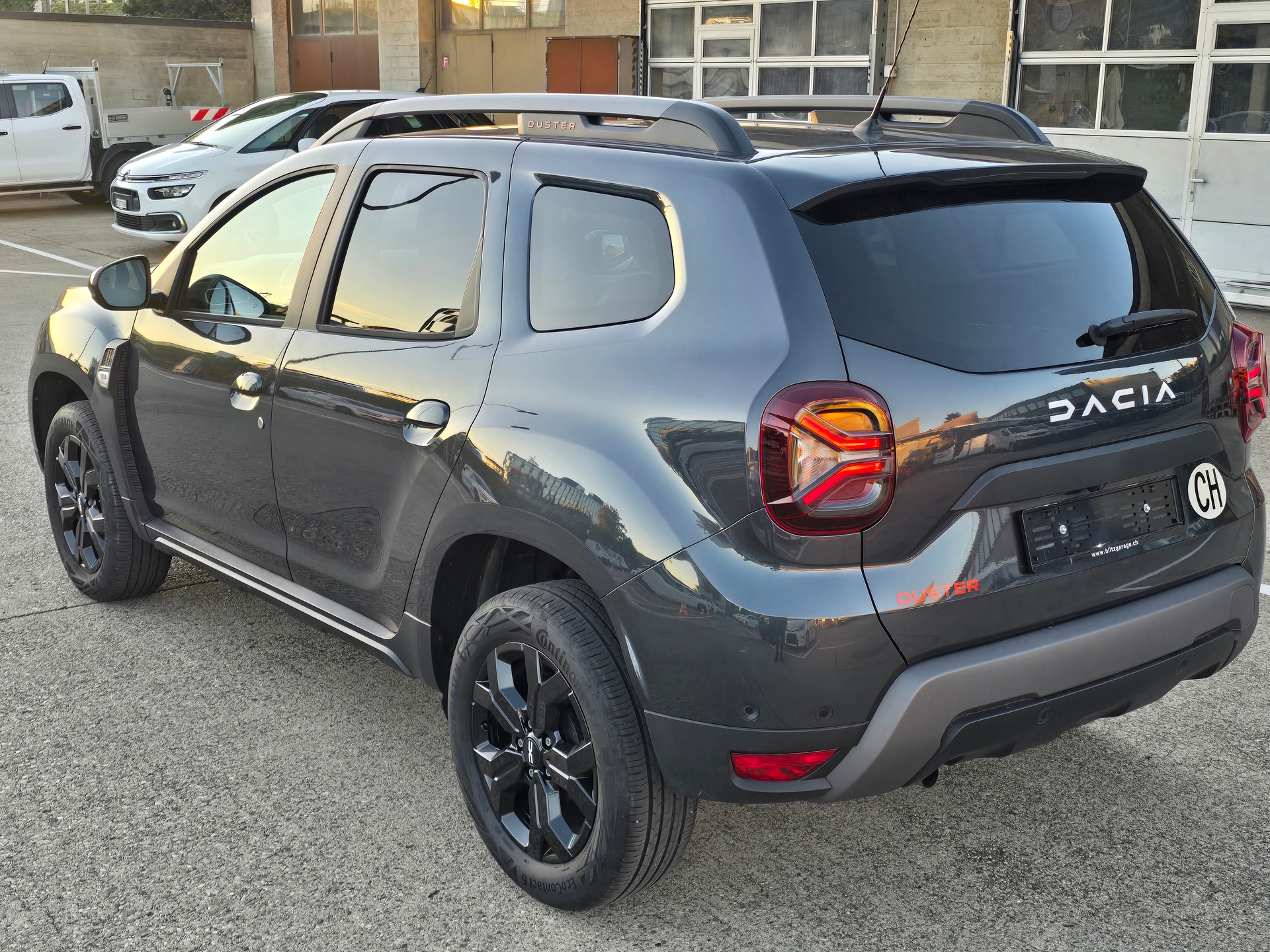 DACIA Duster TCe 150 Extreme EDC 4x2-image-3