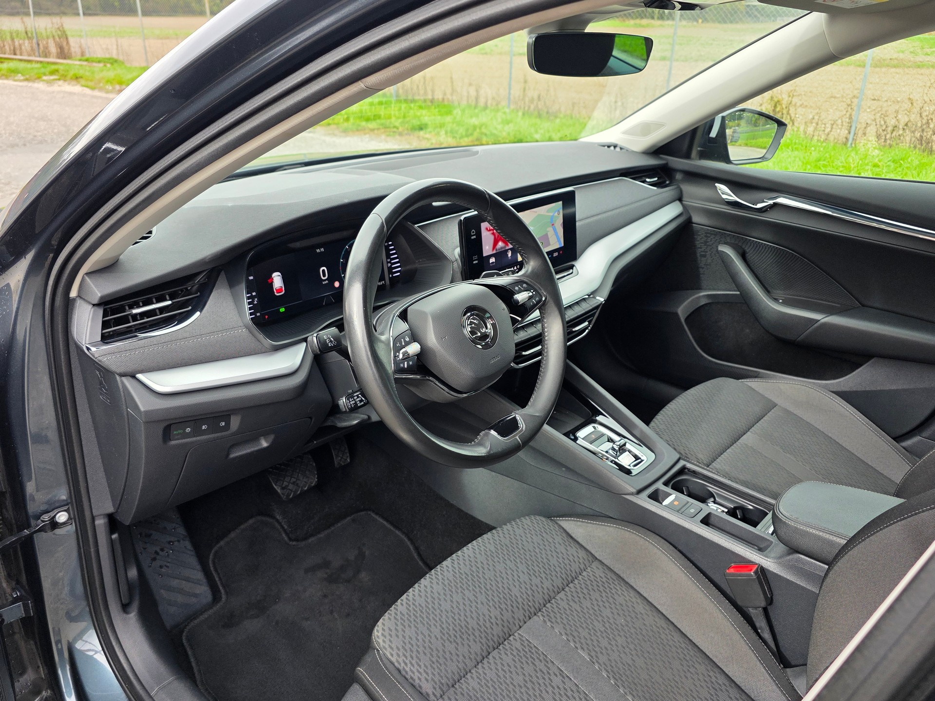 SKODA Octavia Combi 2.0 TDI DSG Style / Neu ab Mfk.-image-10