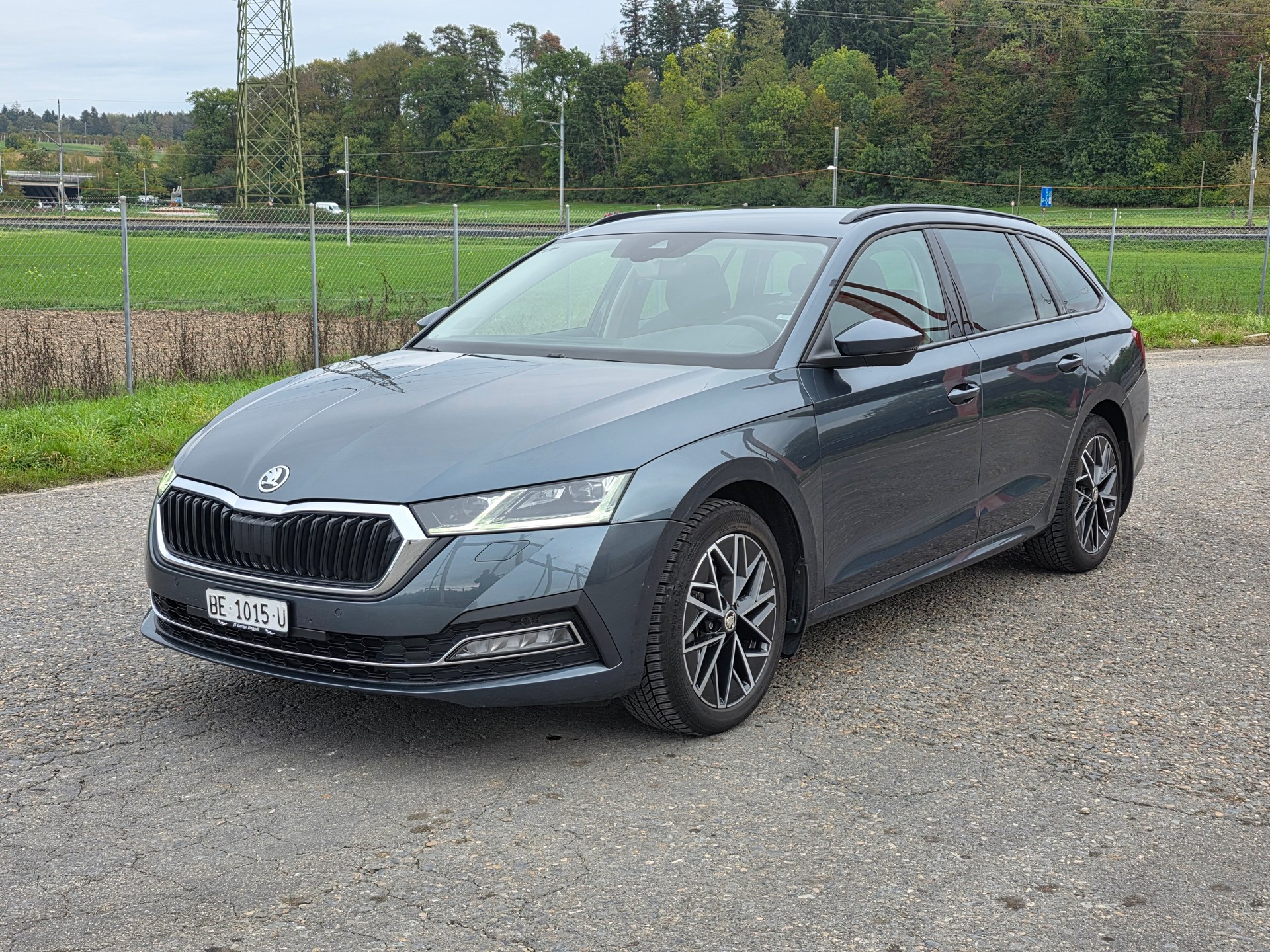 SKODA Octavia Combi 2.0 TDI DSG Style / Neu ab Mfk.-image-0