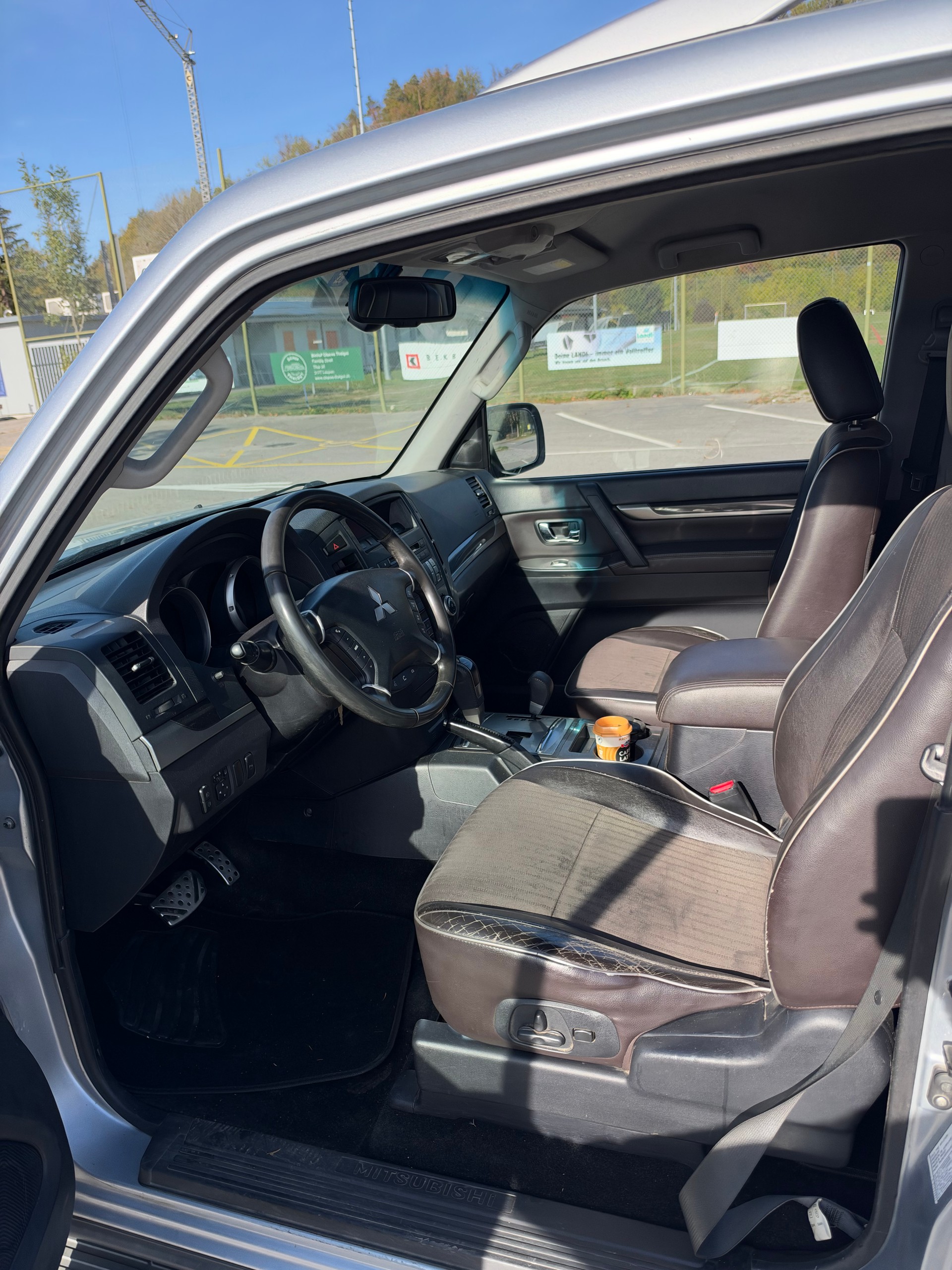 MITSUBISHI Pajero 3.2 DI-D Swiss Professional-image-6