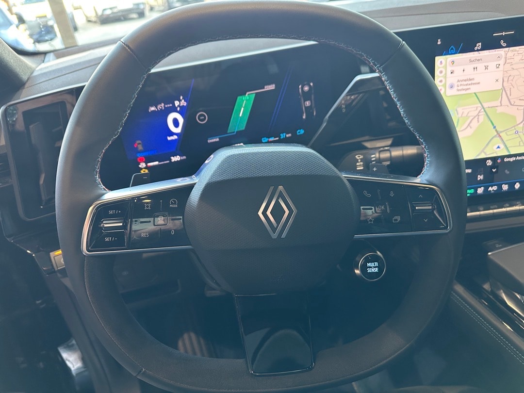 RENAULT Rafale 1.2 E-Tech Plug-in Hybrid 300 4x4 Atelier Alpine-image-15