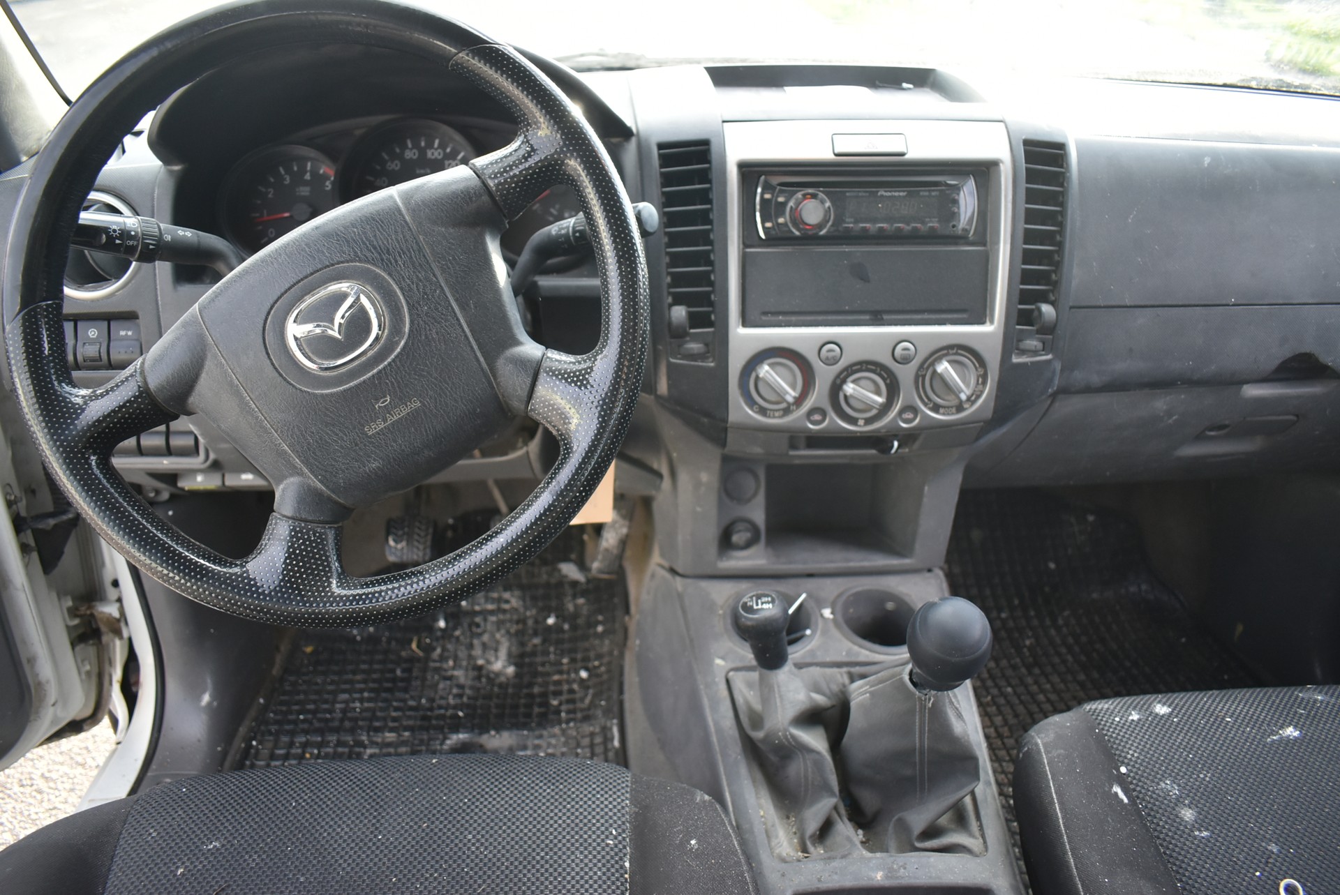 MAZDA BT-50 2.5 CD Tornado 4x4-image-9