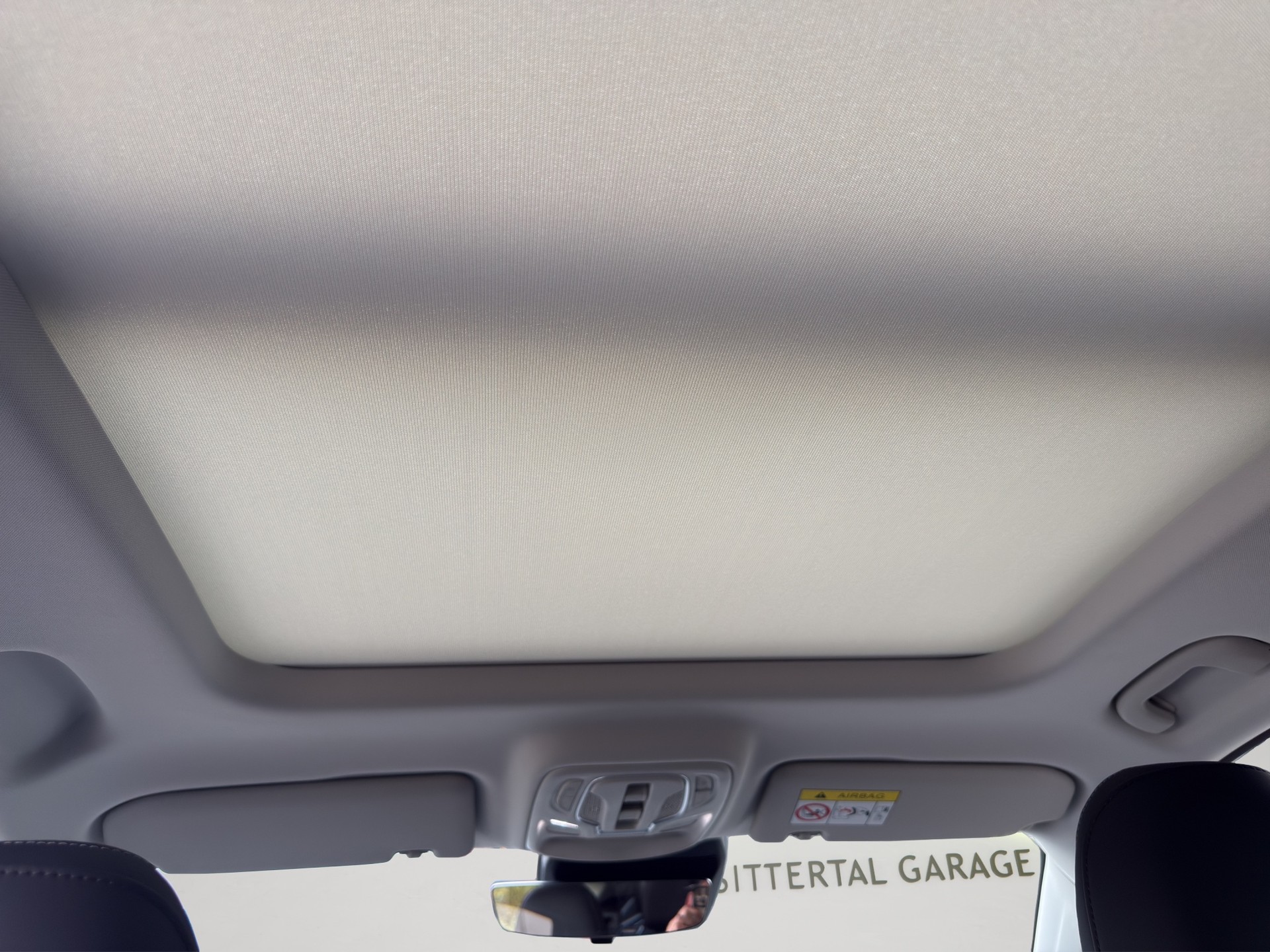 MG ZS 1.5 HEV Luxury MG ZS 1.5 Hybrid+ Sunroof-image-19