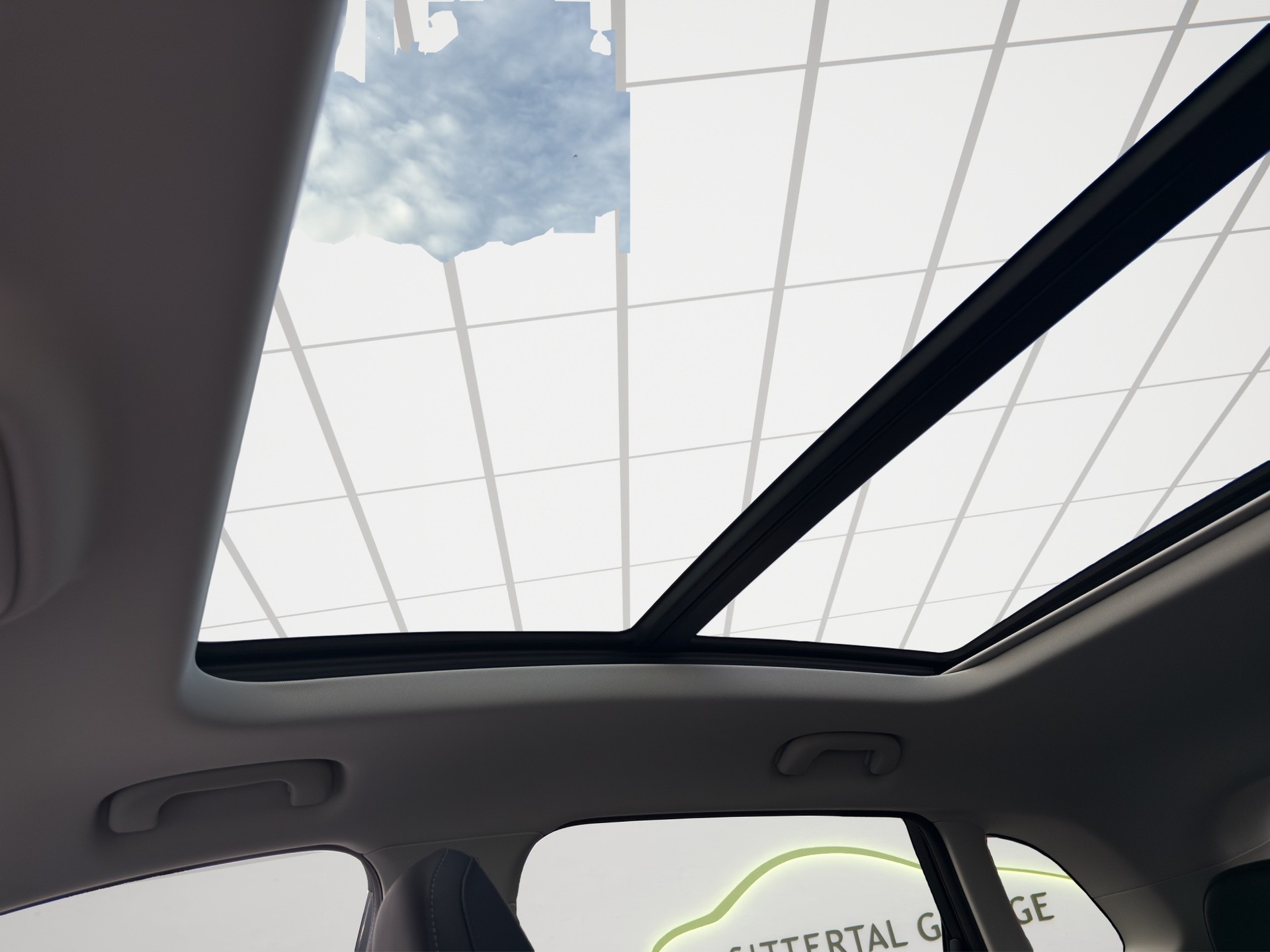 MG ZS 1.5 HEV Luxury MG ZS 1.5 Hybrid+ Sunroof-image-14
