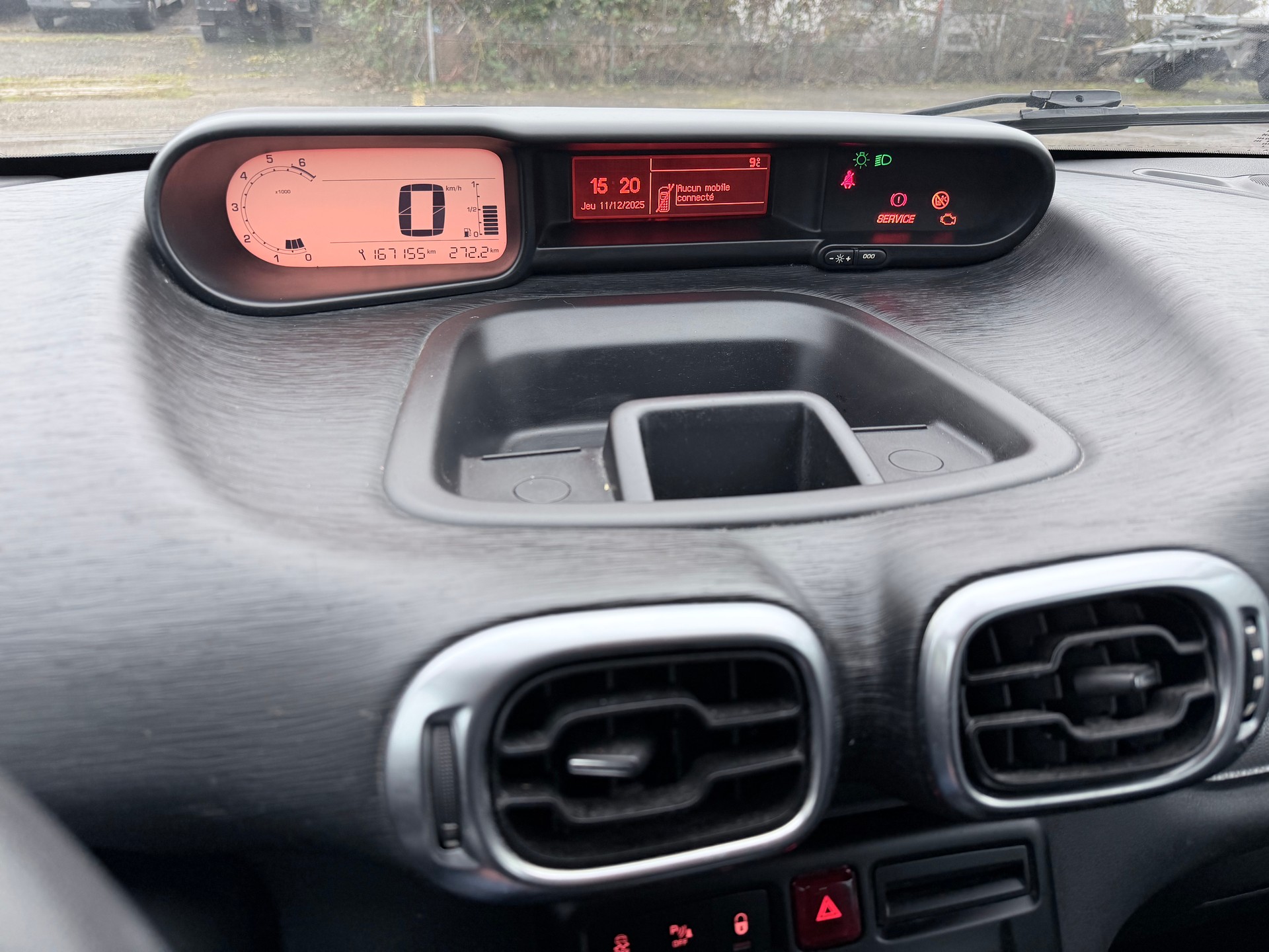 CITROEN C3 Picasso 1.2 Pure Tech Feel Edition-image-10